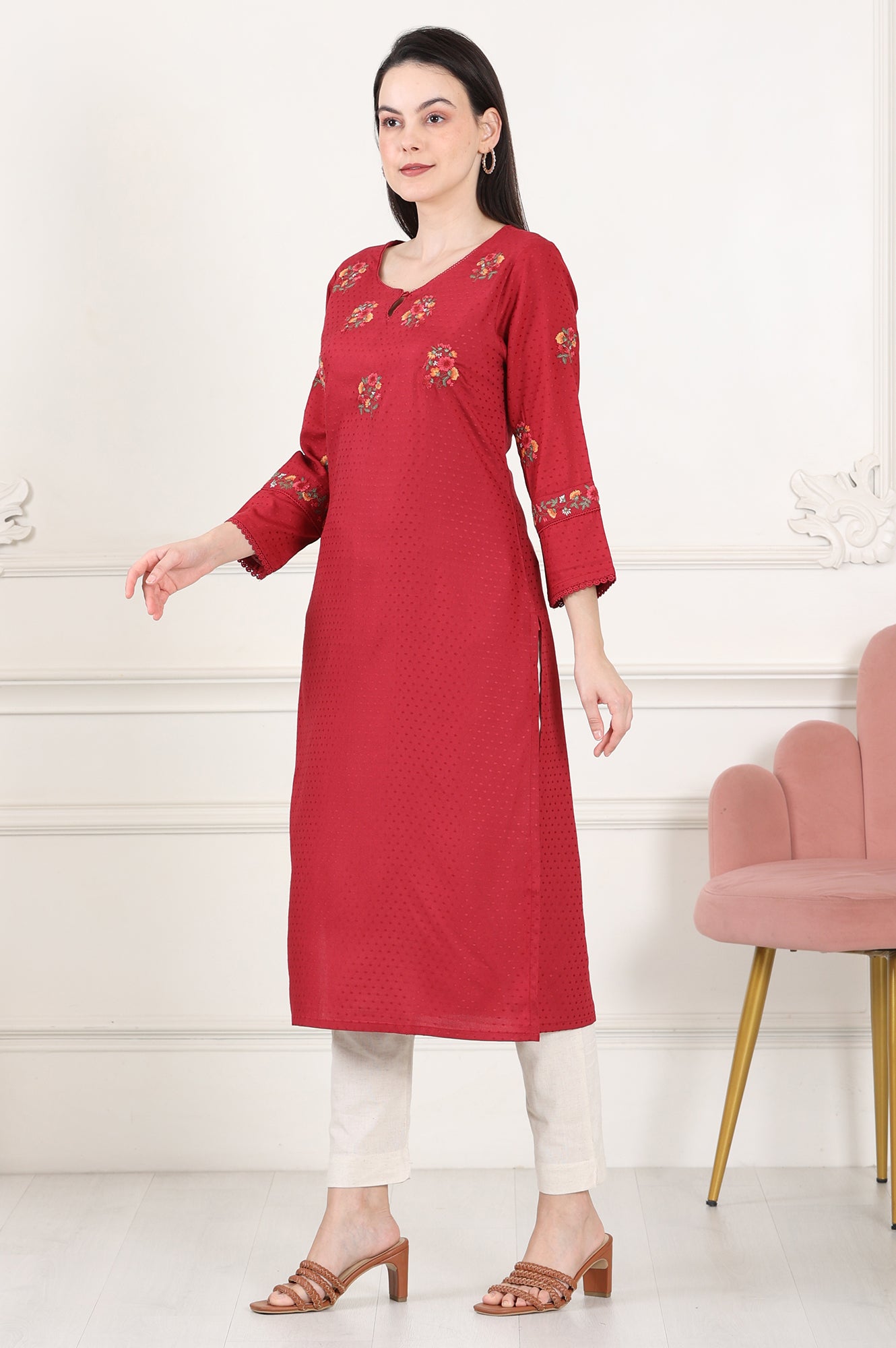Maroon Thread Embroidered Yoke Textured Dobby Straight Kurta - wforwoman