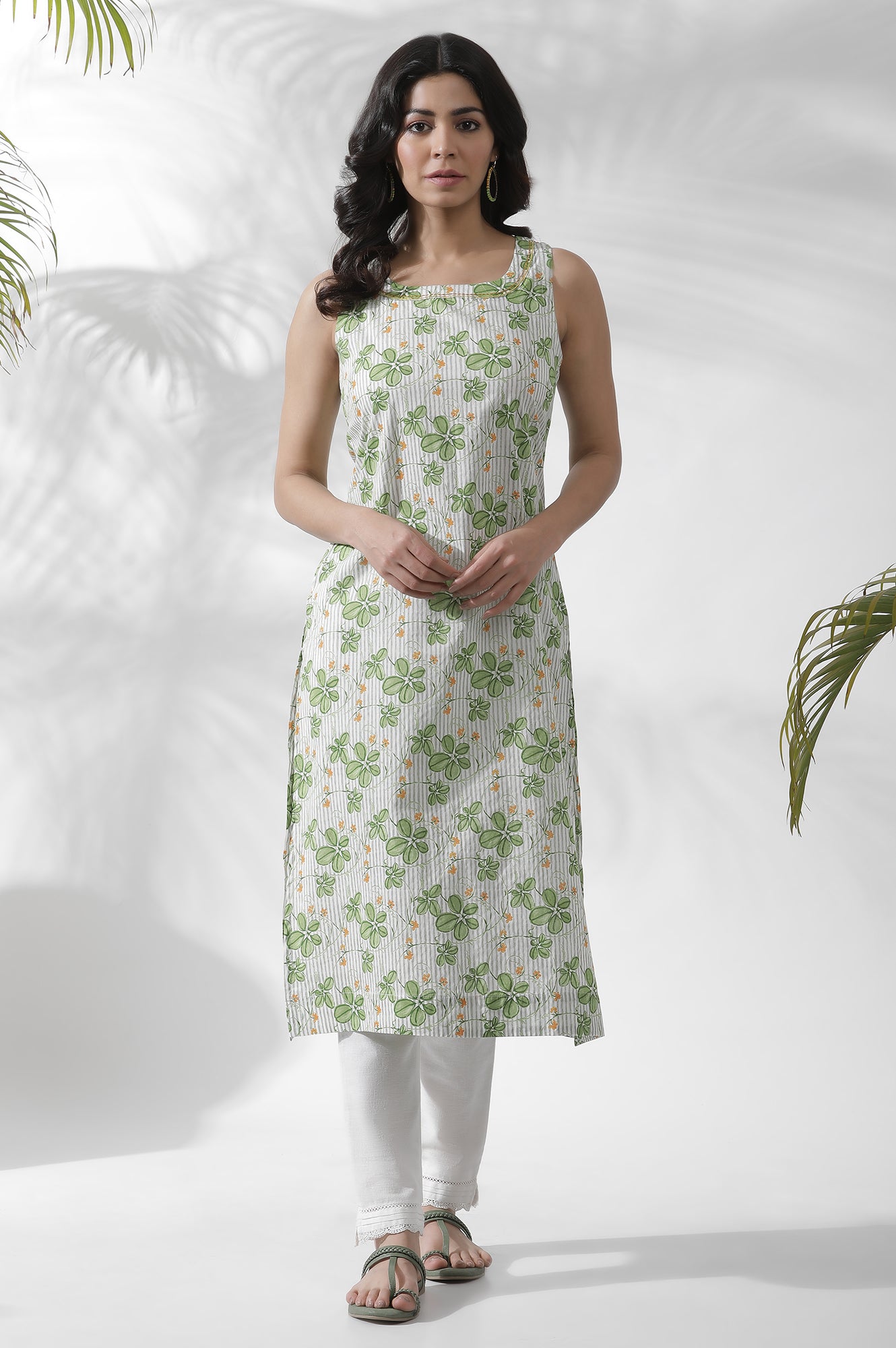 White Floral Printed Sleeveless Cotton Kurta