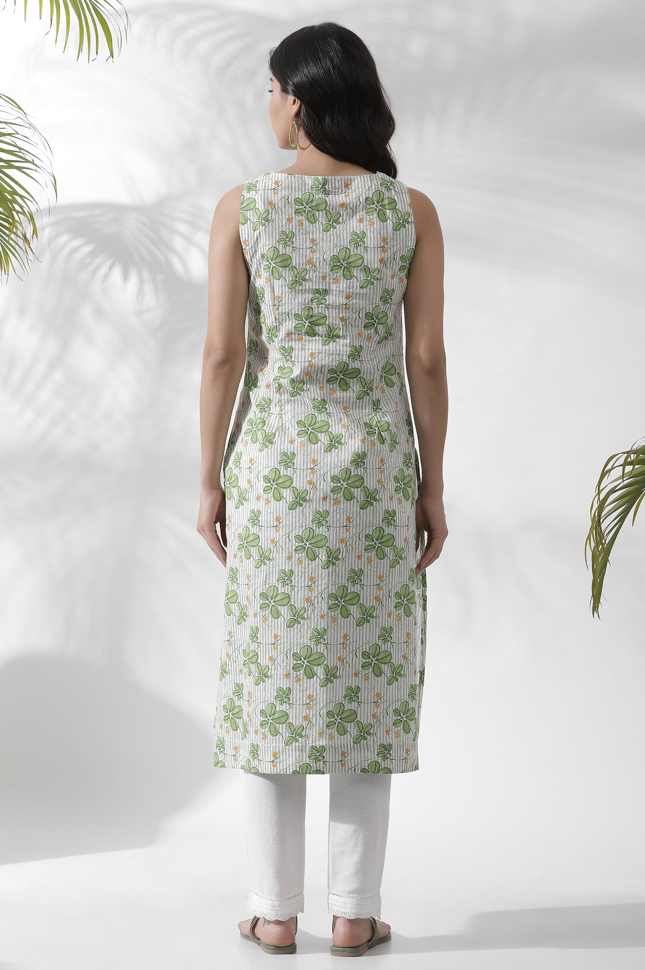 White Floral Printed Sleeveless Cotton Kurta