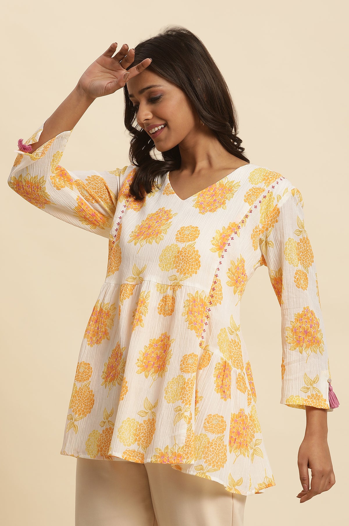 White Floral Printed Flared Peplum Top - M