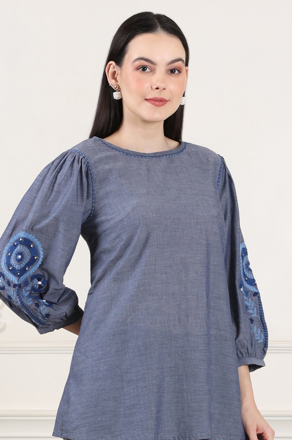Blue Solid Pure Cotton Chambray Embroidered Top - XS