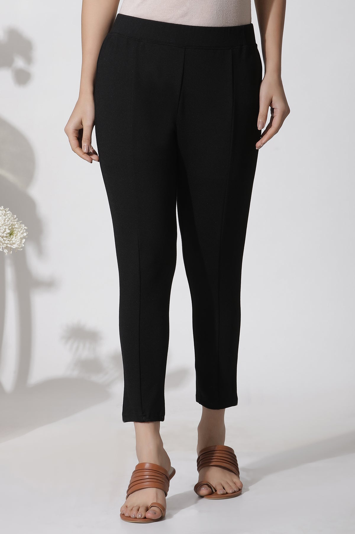 Black Solid Casual Leggings - S