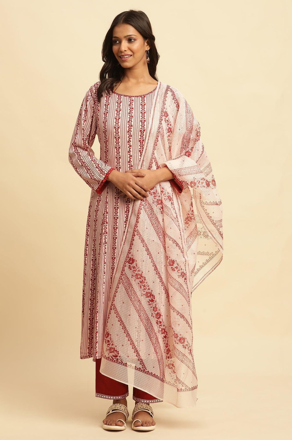 White And Red Printed Kota Dupatta - FS