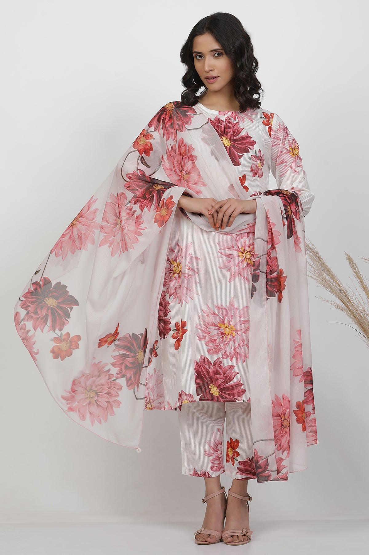 White Bold Floral Printed Dupatta - FS
