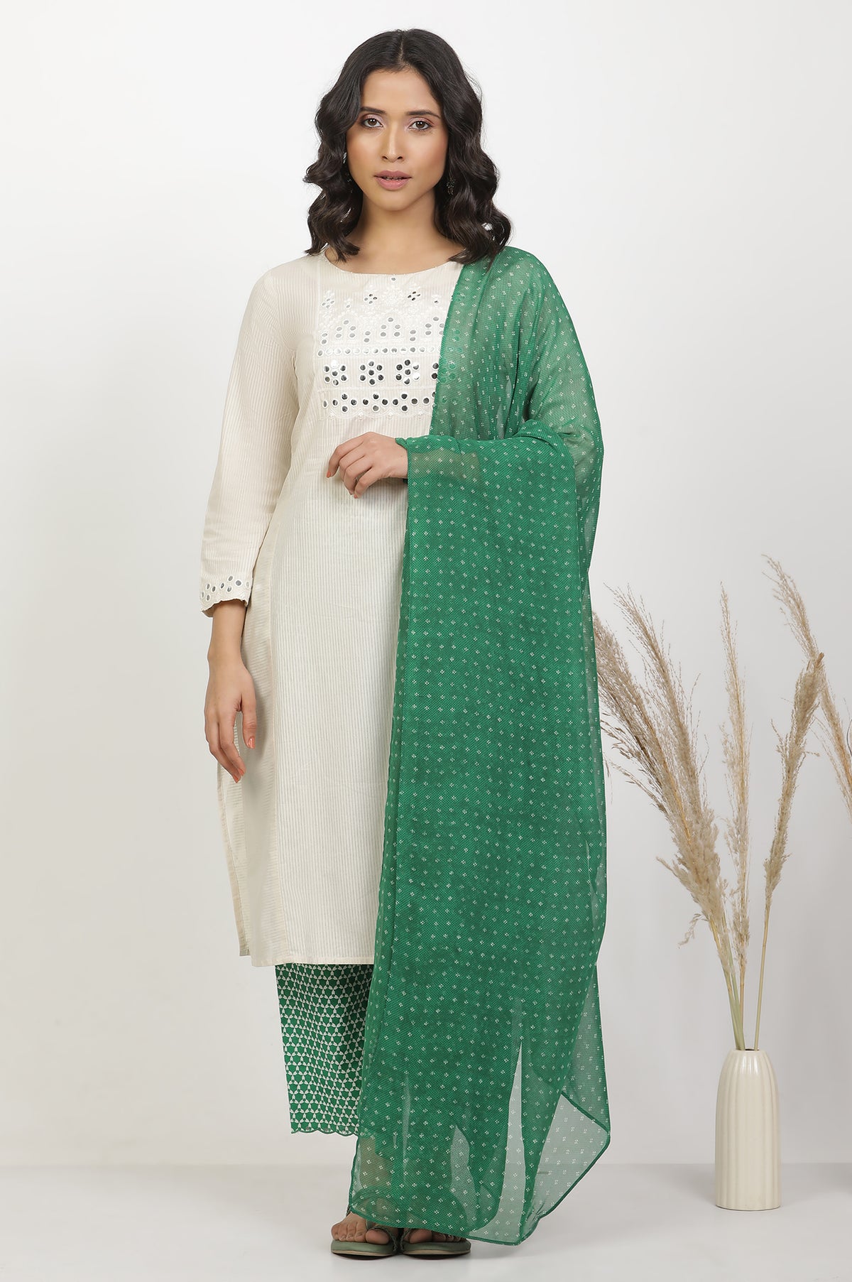Green Geometrical Printed Straight Pants - S