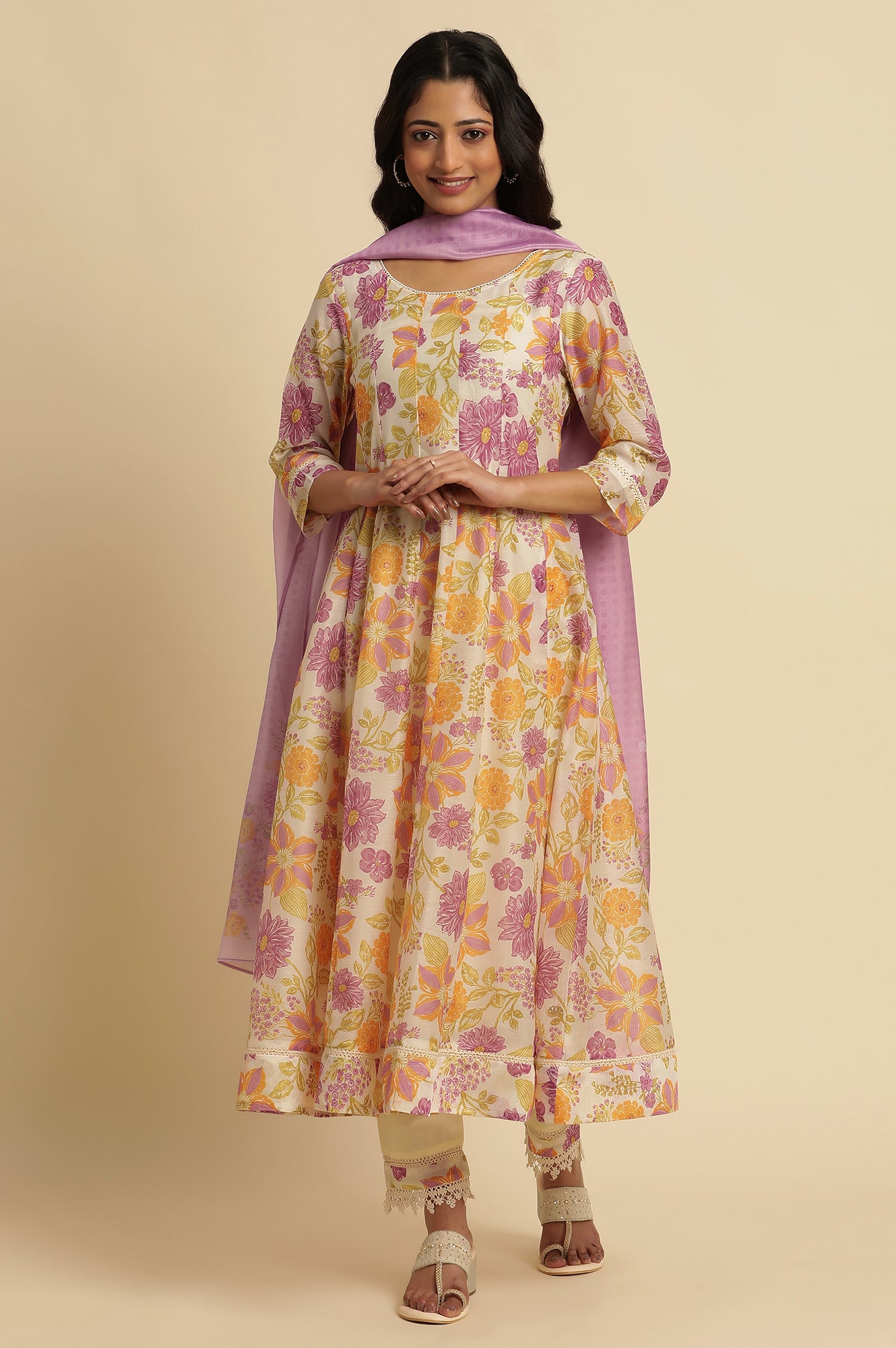 Cream Floral Printed Panelled Kurta, Pants And Dupatta Set