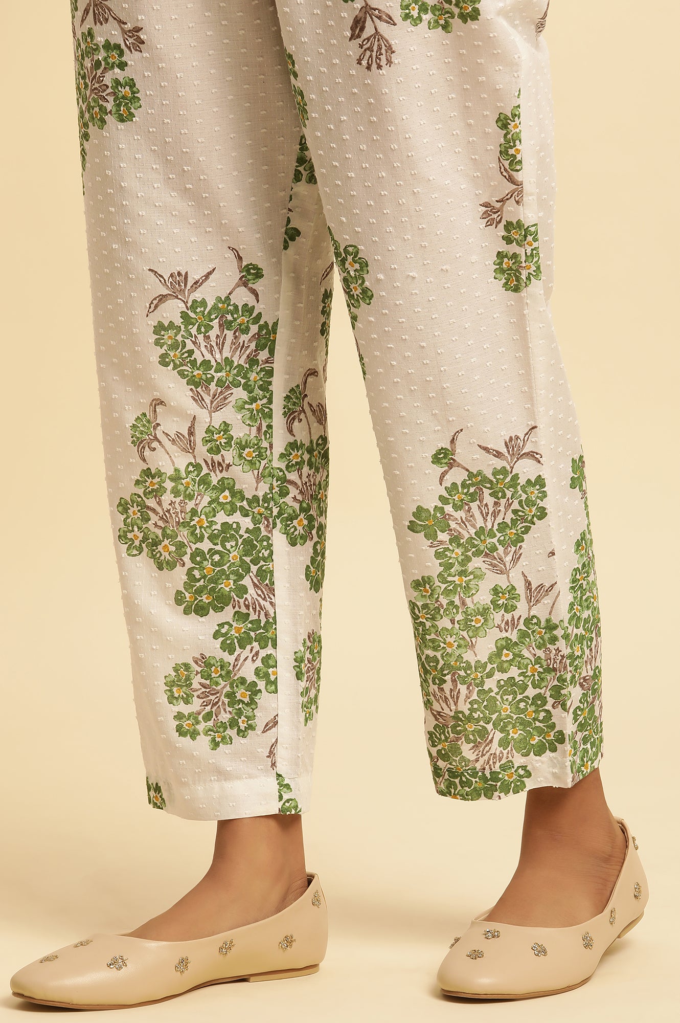 White Floral Printed Textured Cotton Kurta And Pants Co-Ord Set