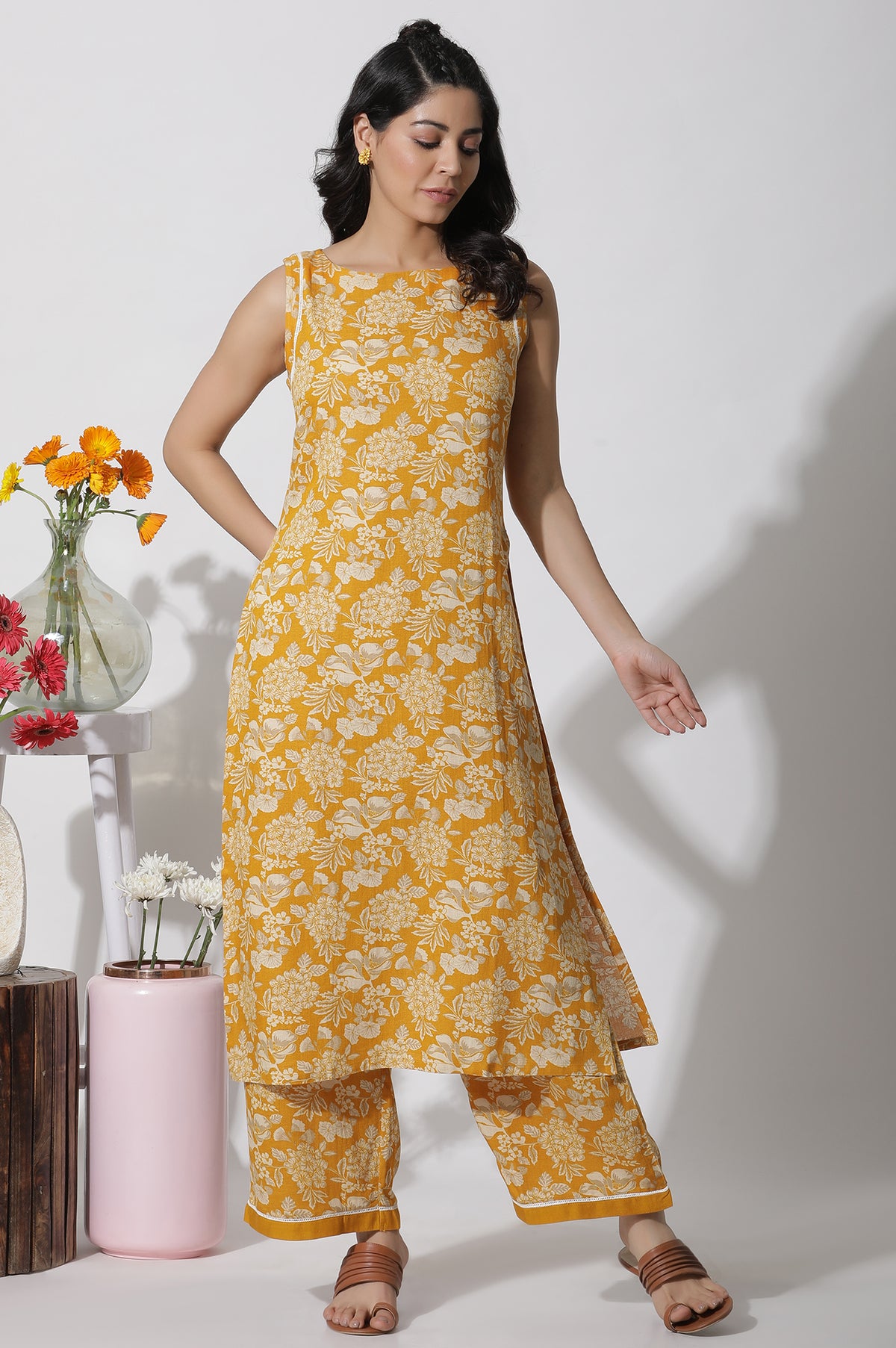 Mustard Floral Printed A-Line Kurta And Flared Pants Set - L