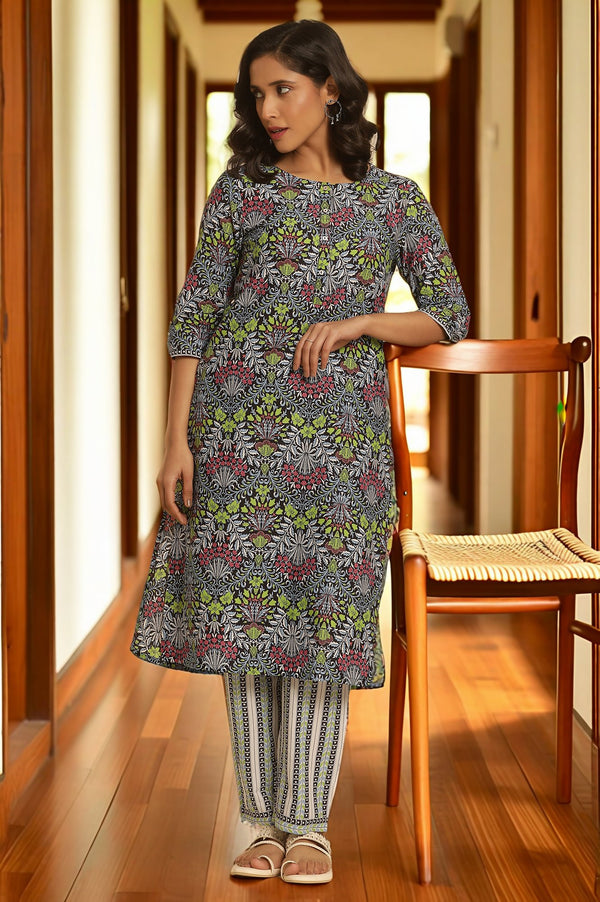 Black Floral Printed Straight Kurta And Pants Set