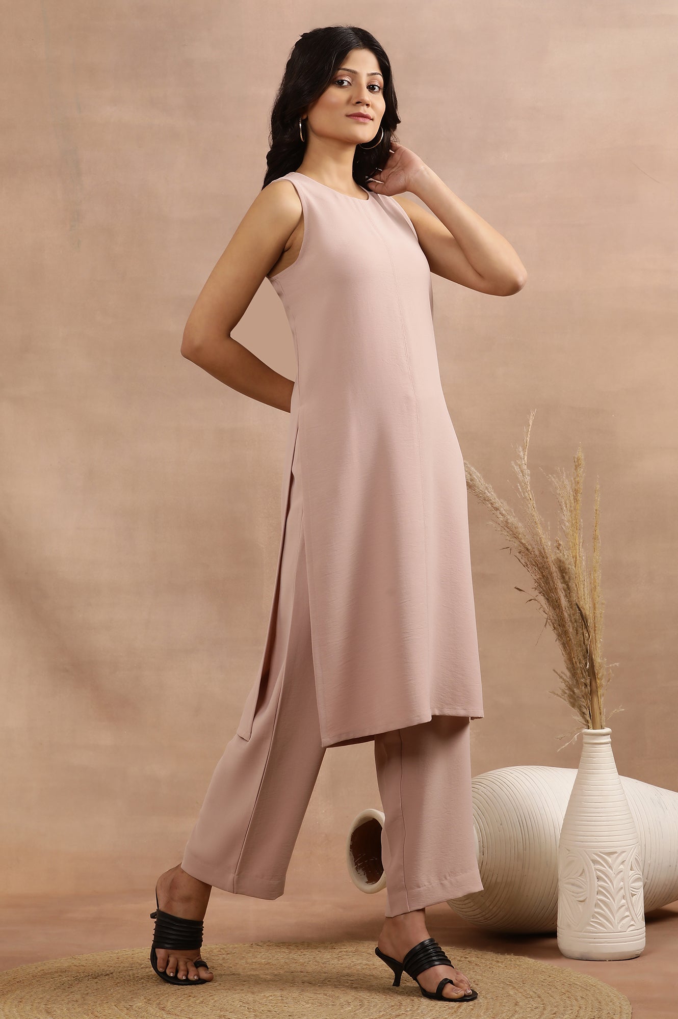 Pink Sleeveless Solid Straight Kurta And Pants Set
