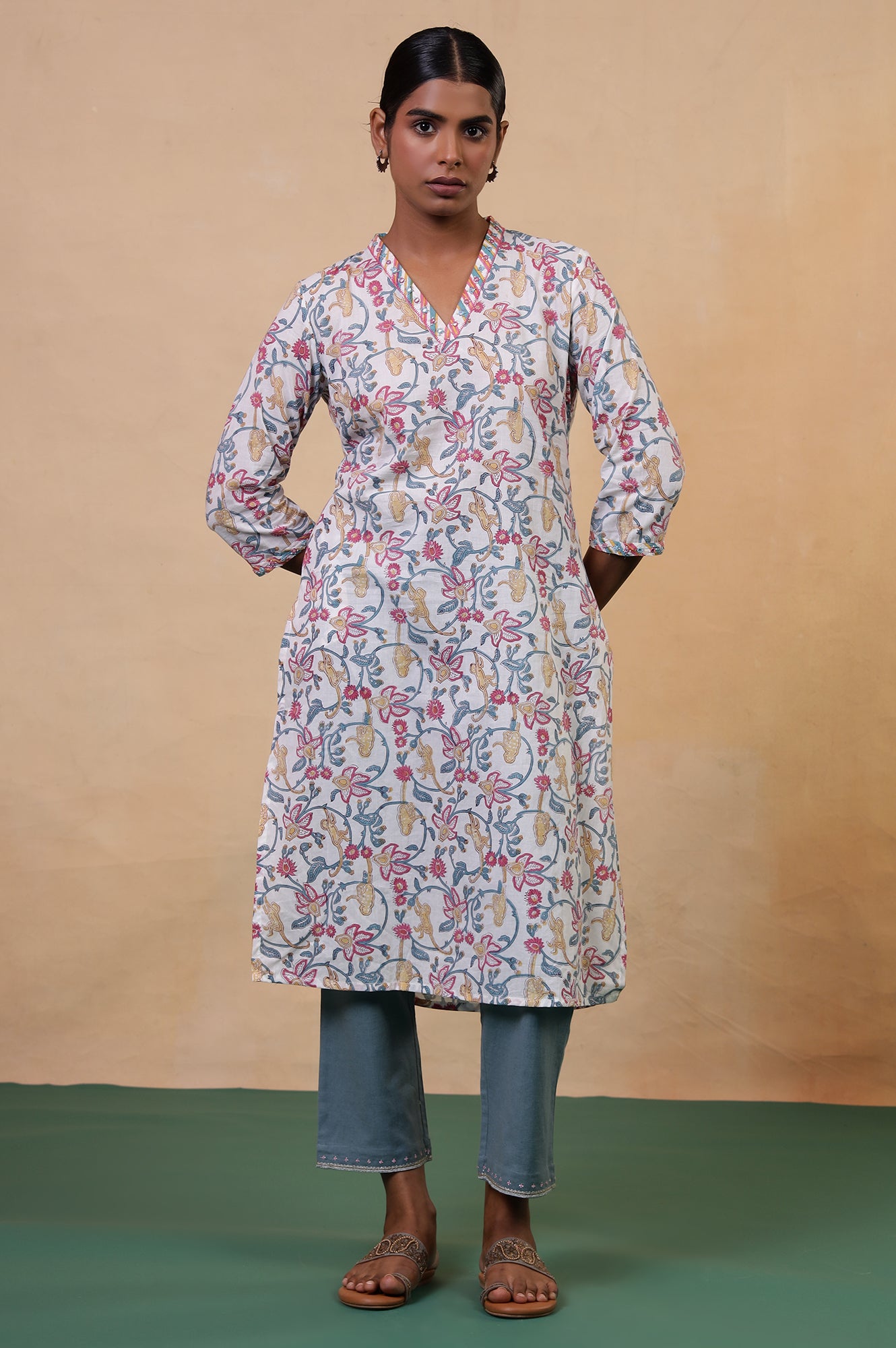 Folksong Whisper White Floral Mirror Work Cotton Straight Kurta