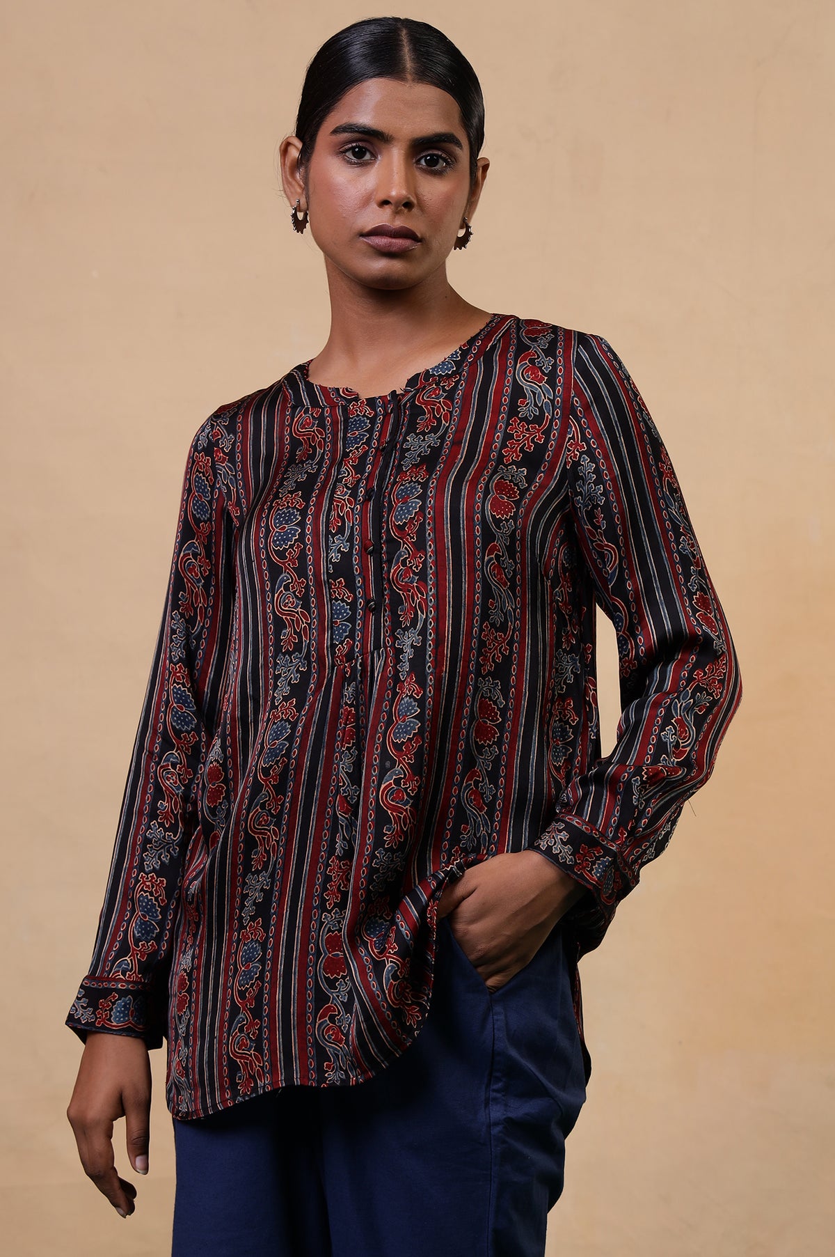 Folksong Pirate Black Viscose Straight-Fit Ethnic Motif Ajrakh Print Top - XS