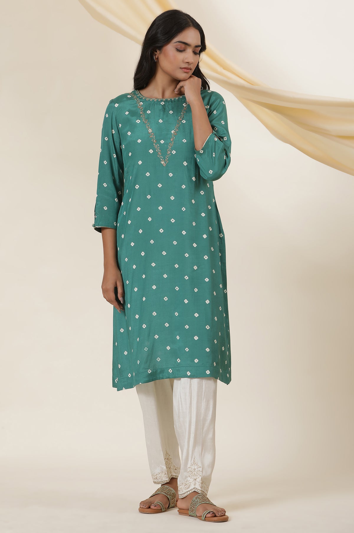Emerald Green Bandhej Print Embroidered Kurta - M