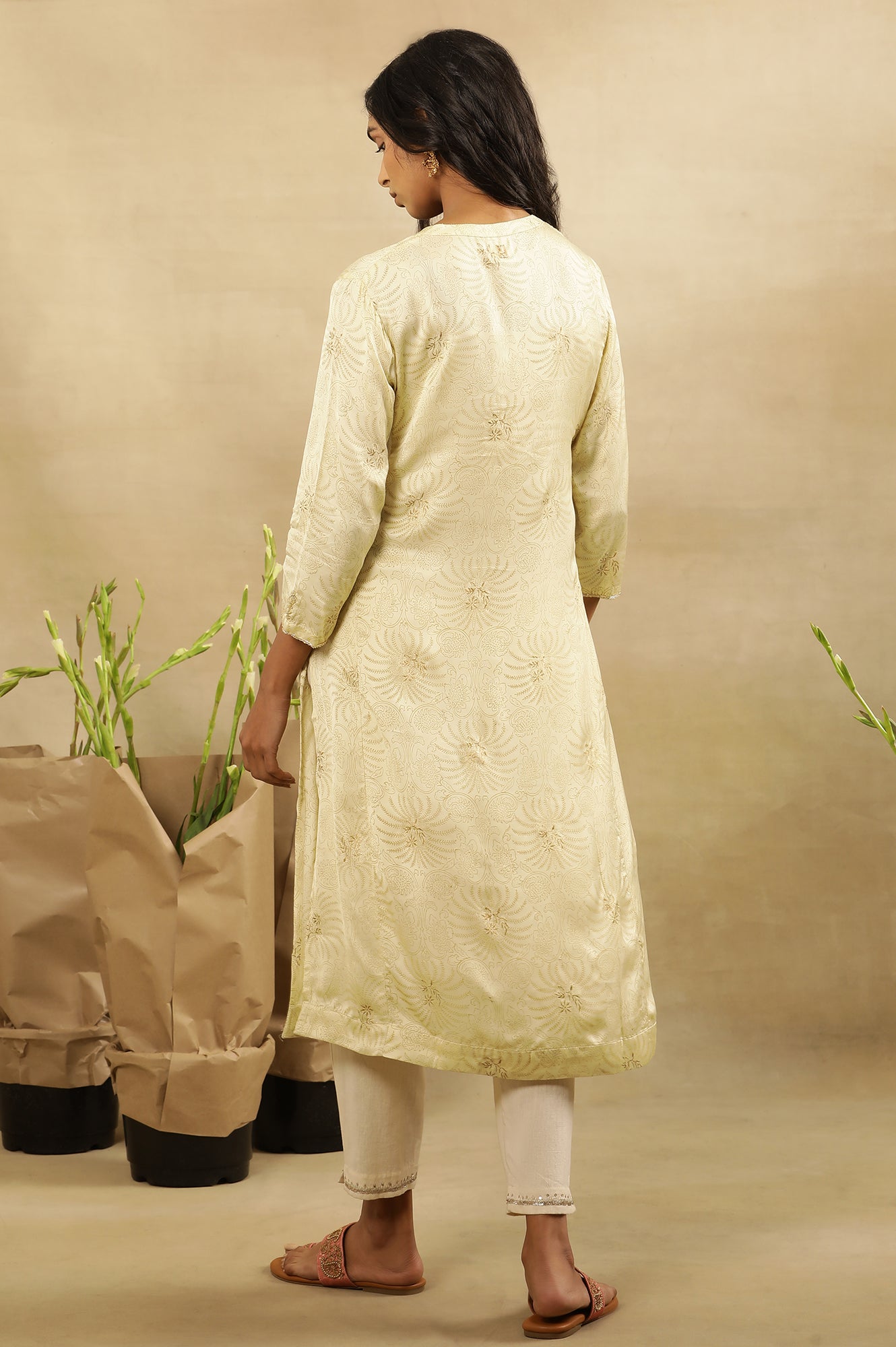 Pale Yellow Rogan Kurta In Lustrous Satin