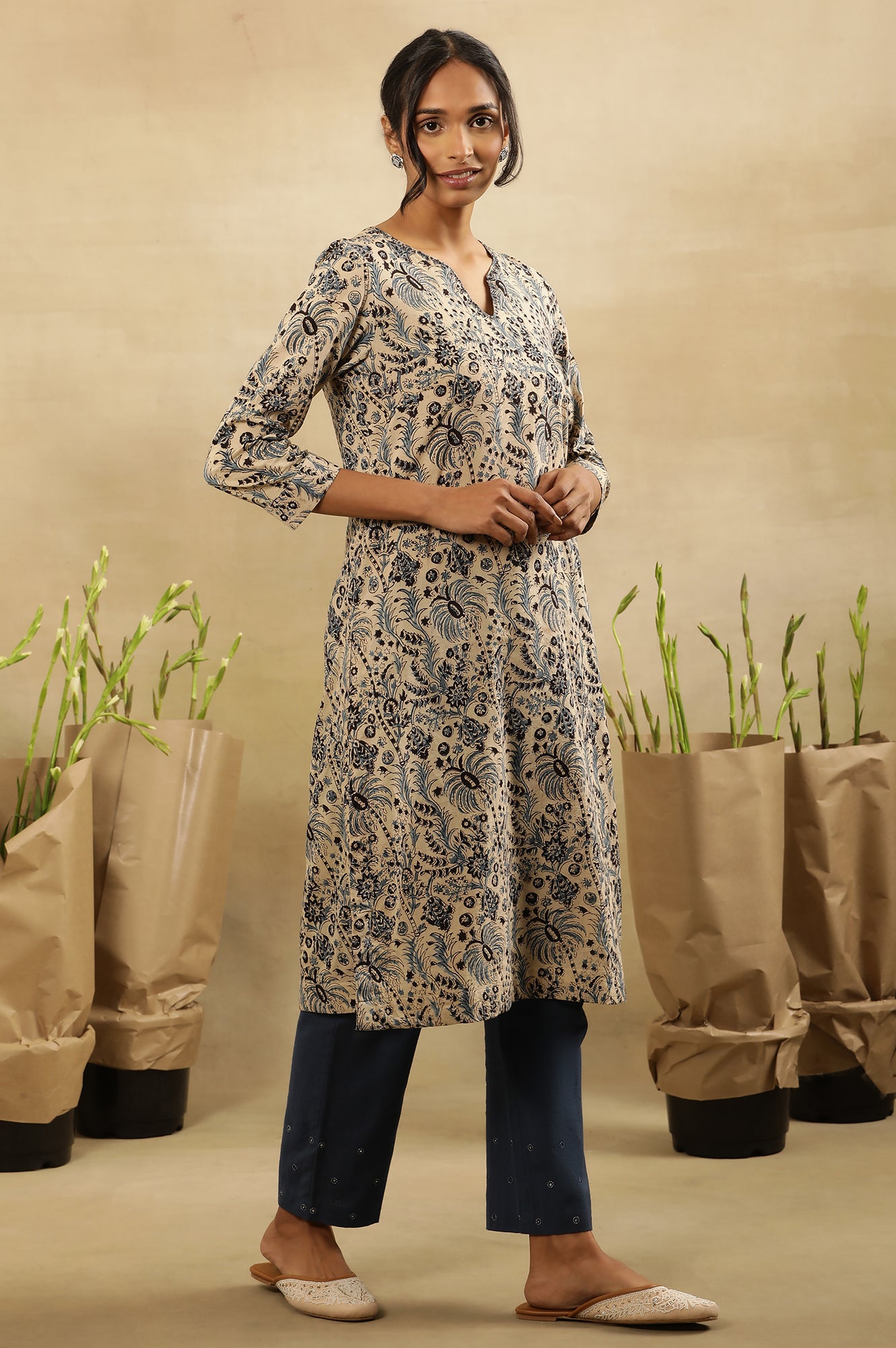 Off-White Dabu Block Printed Kurta In Cotton Voile