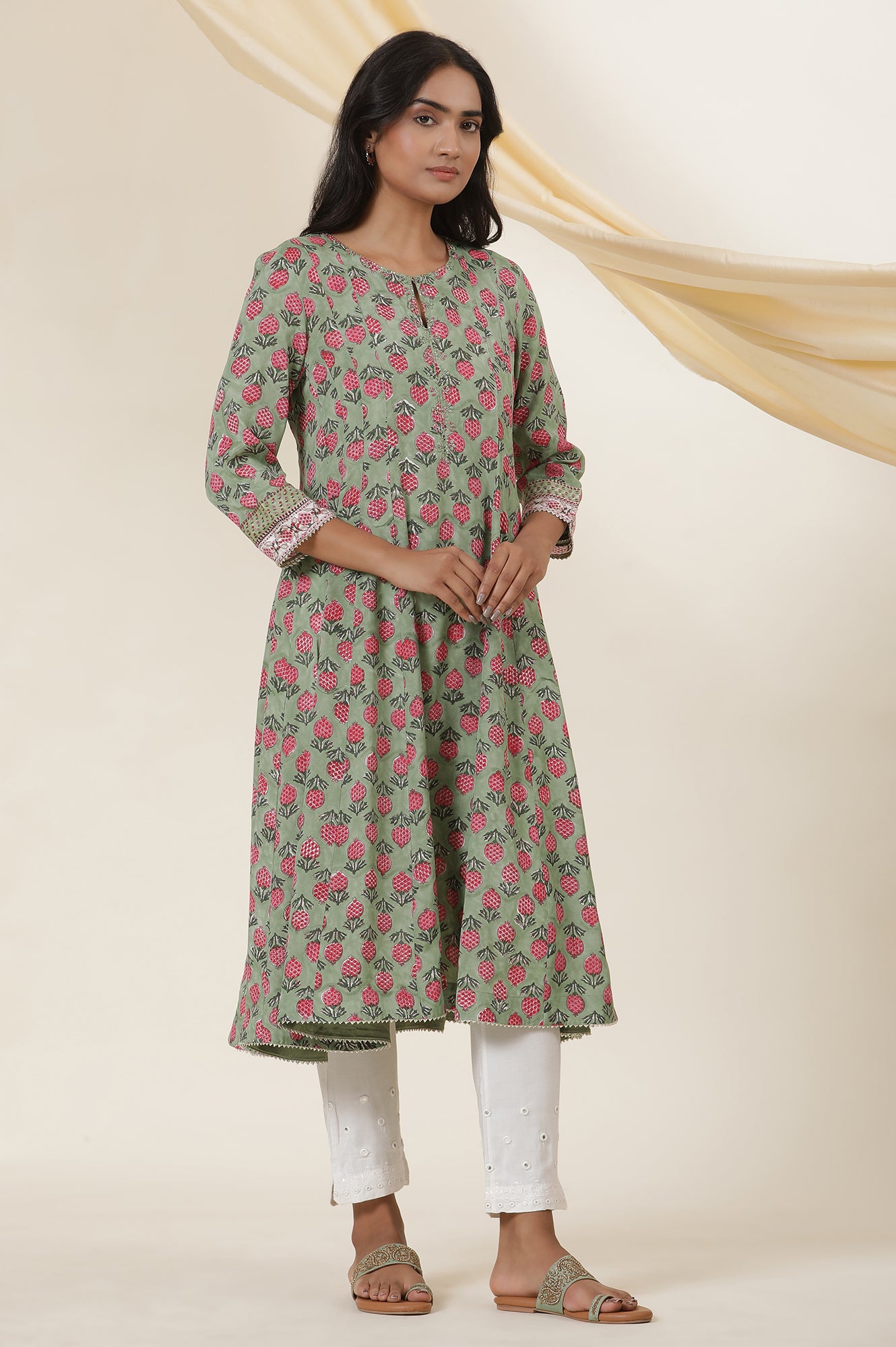 Green Buti Block Print Panelled Kurta