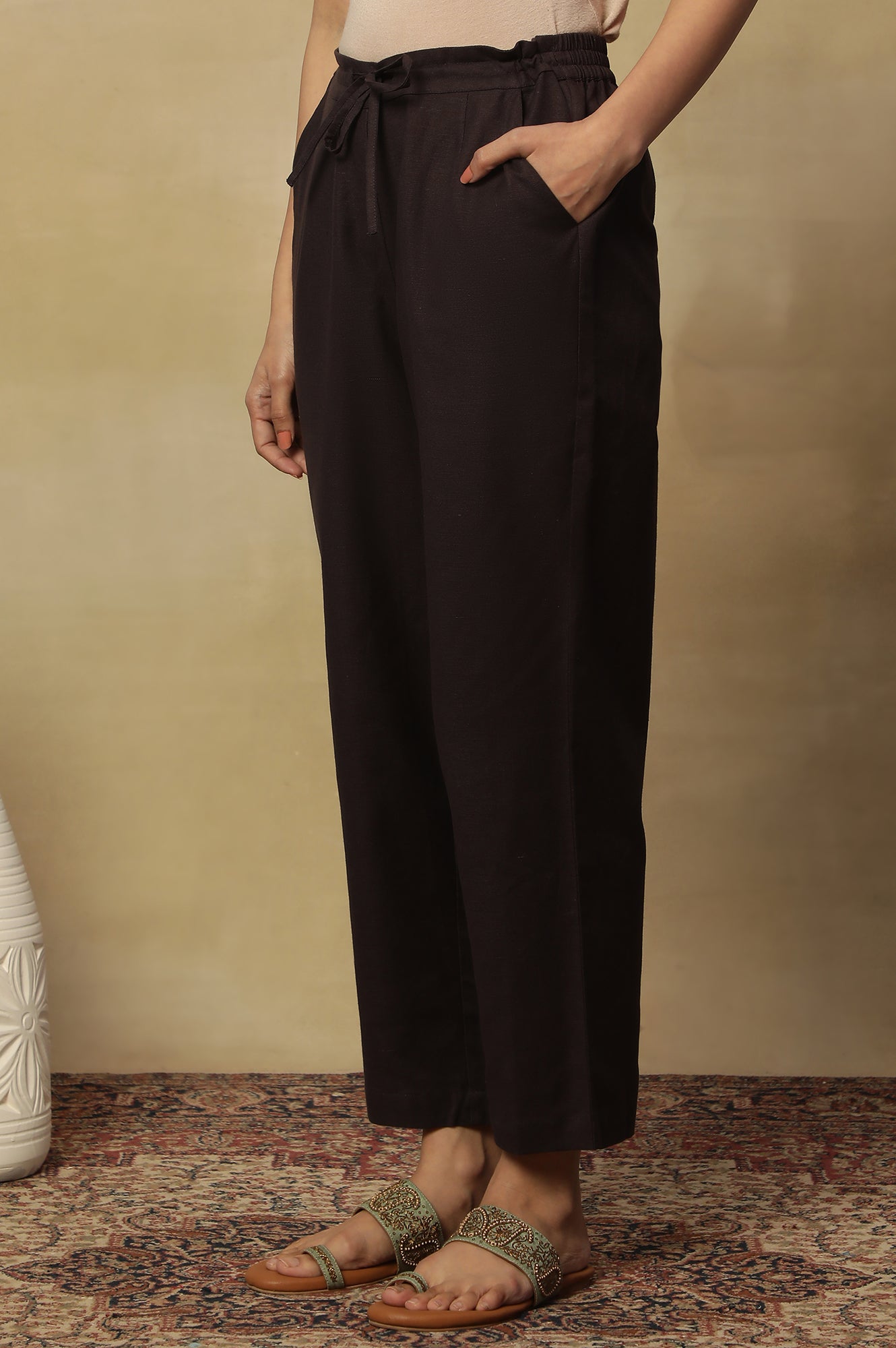 Brown Solid Straight Cotton Pant