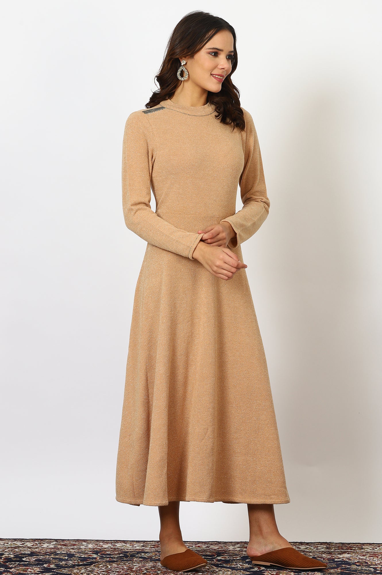 Brown Solid Metallic Hardware Flarred Dresses