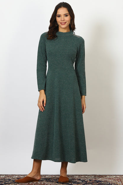 Green Solid Metallic Hardware Flarred Dresses