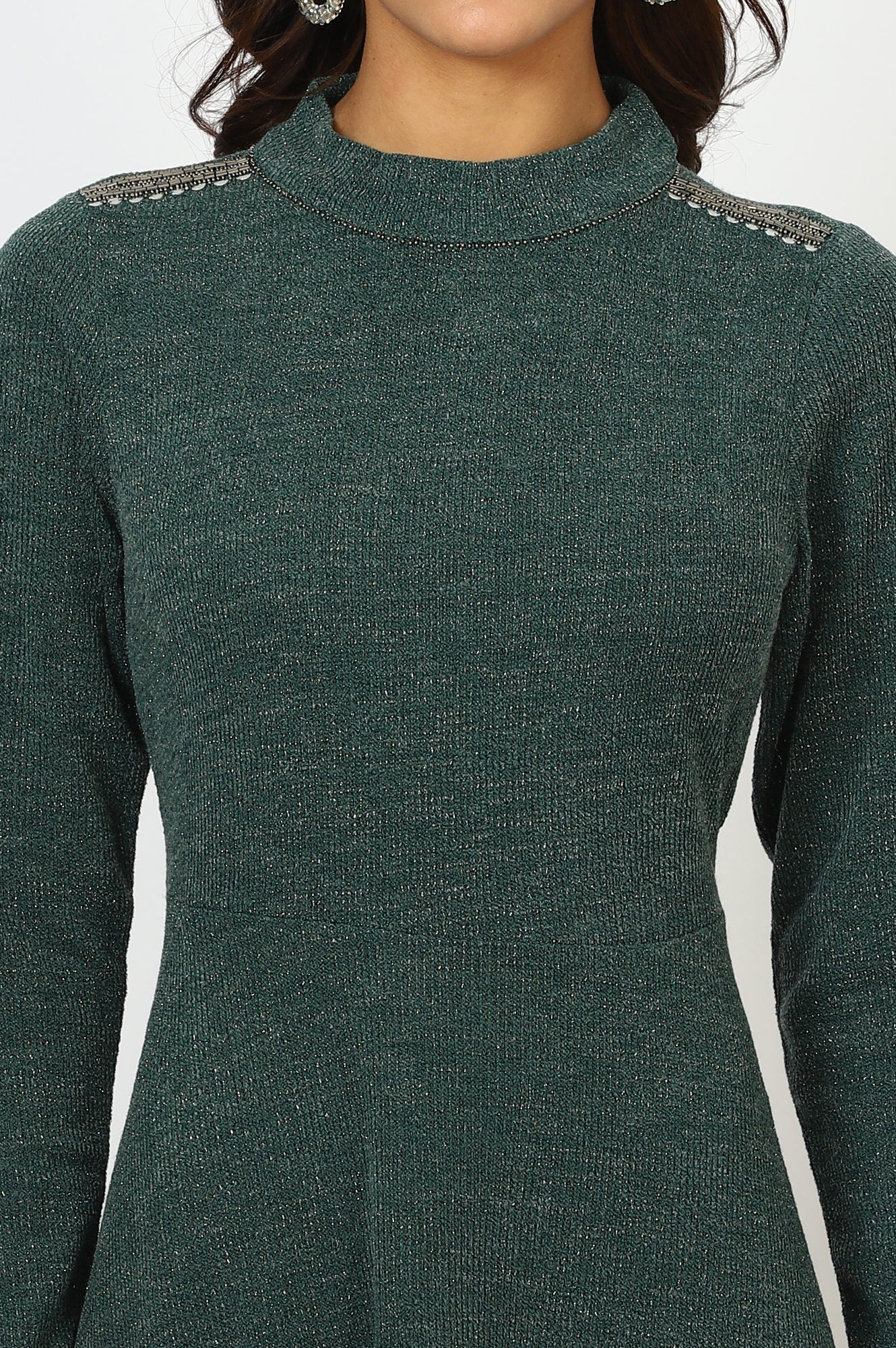 Green Solid Metallic Hardware Flarred Dresses