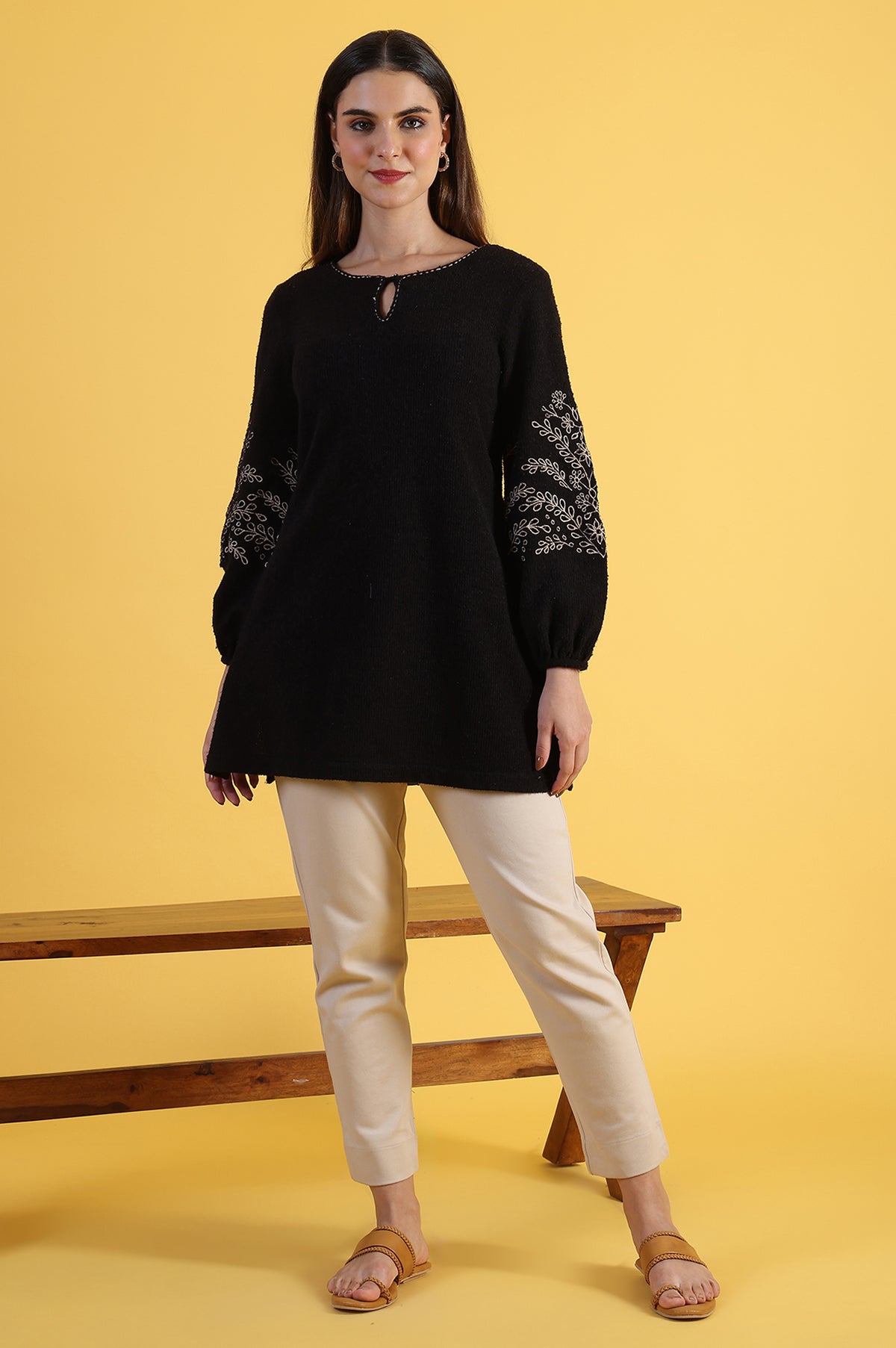Black Solid Straight Tunic - S