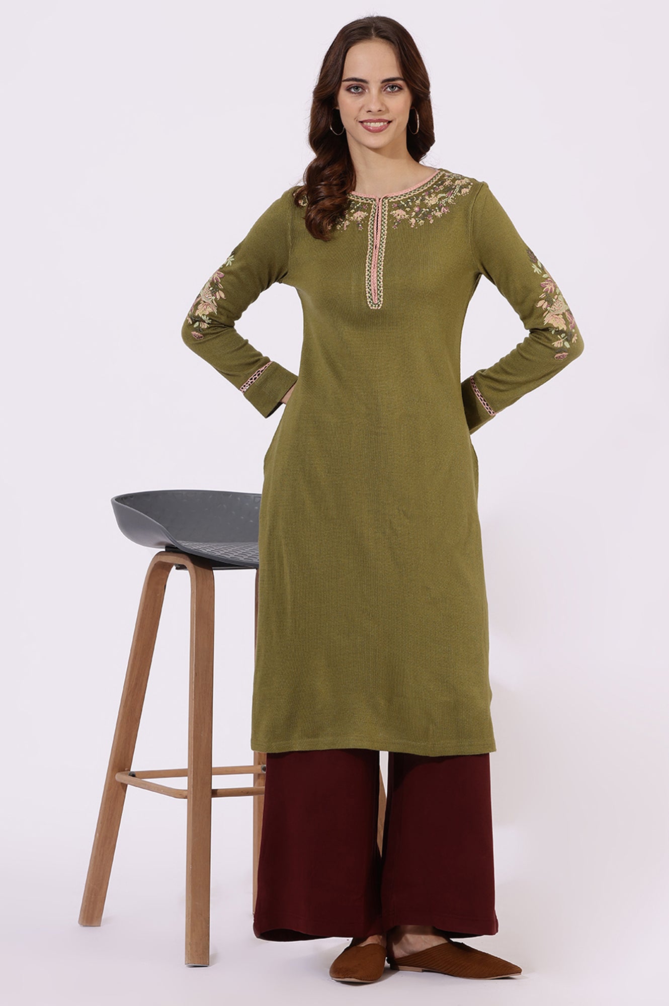 Maroon Solid Cashmere Ankle Length Wide Leg Parallel Pants
