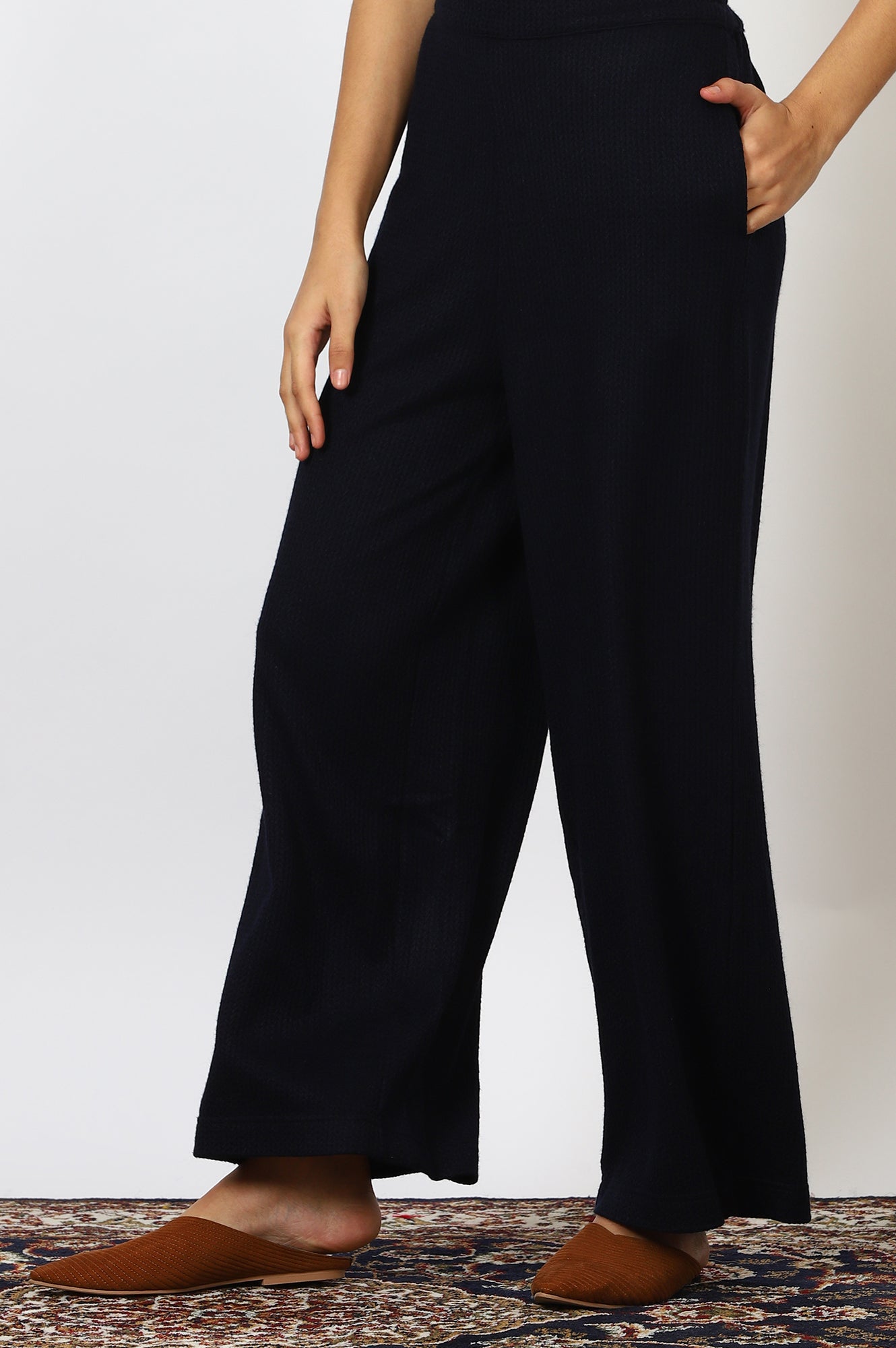 Navy Blue Solid Ankle Length Relaxed Fit Parallel Pants