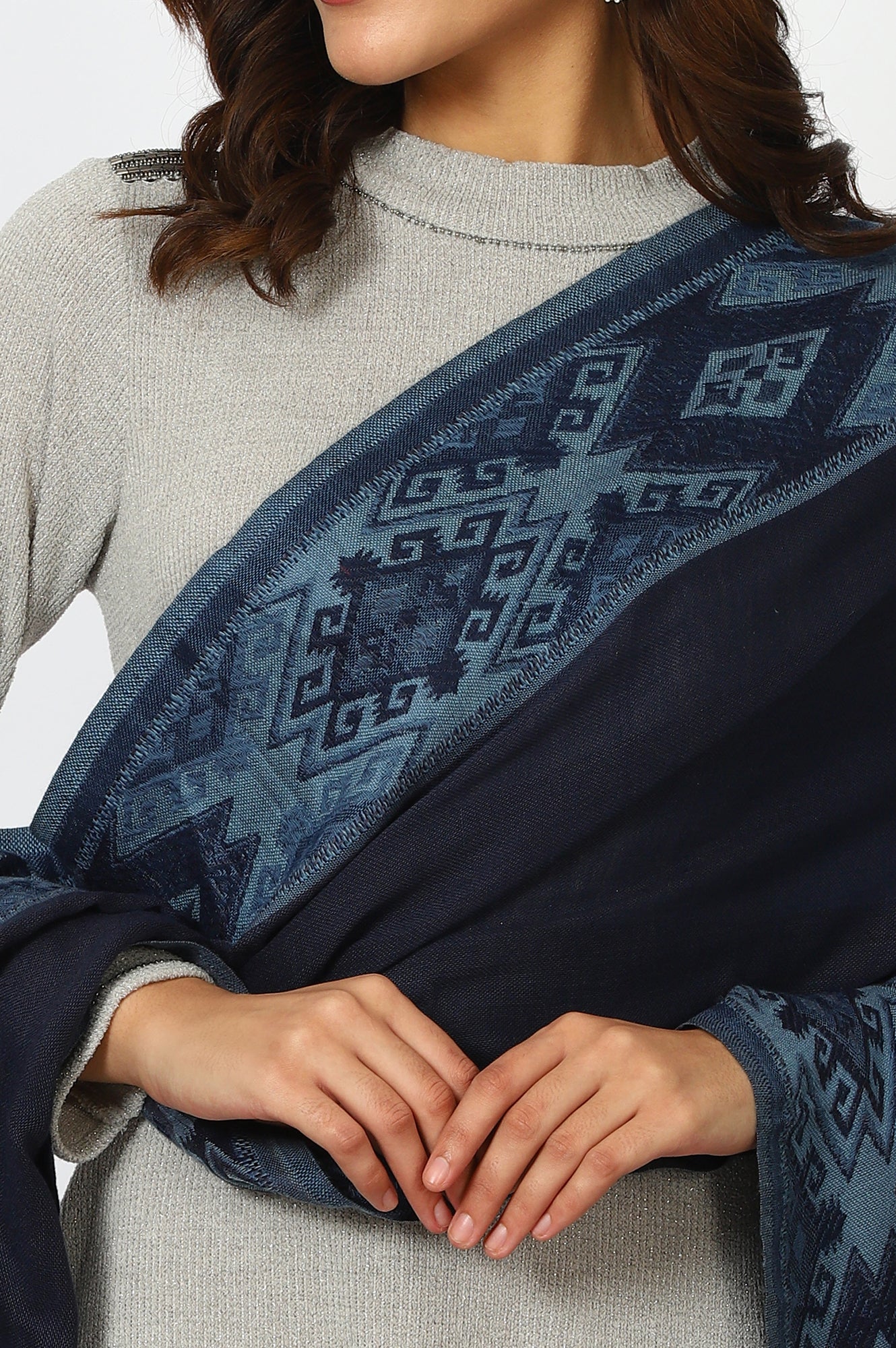 Blue Yarn Dyed Acrylic Shawls &amp; Stole