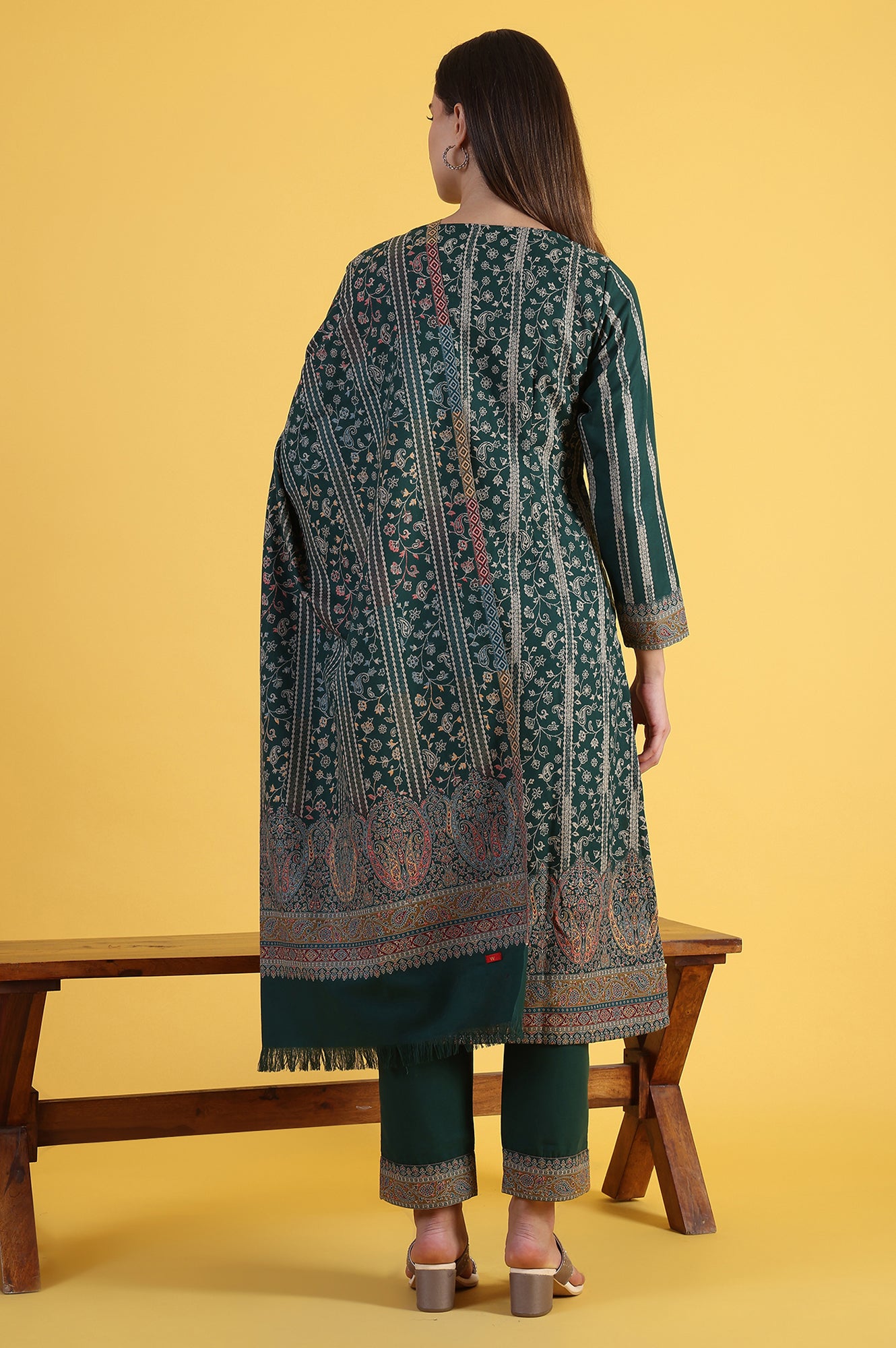 Green Yarn Dyed Sequins Straight Kurta &amp; Straight pant with Dupatta Set