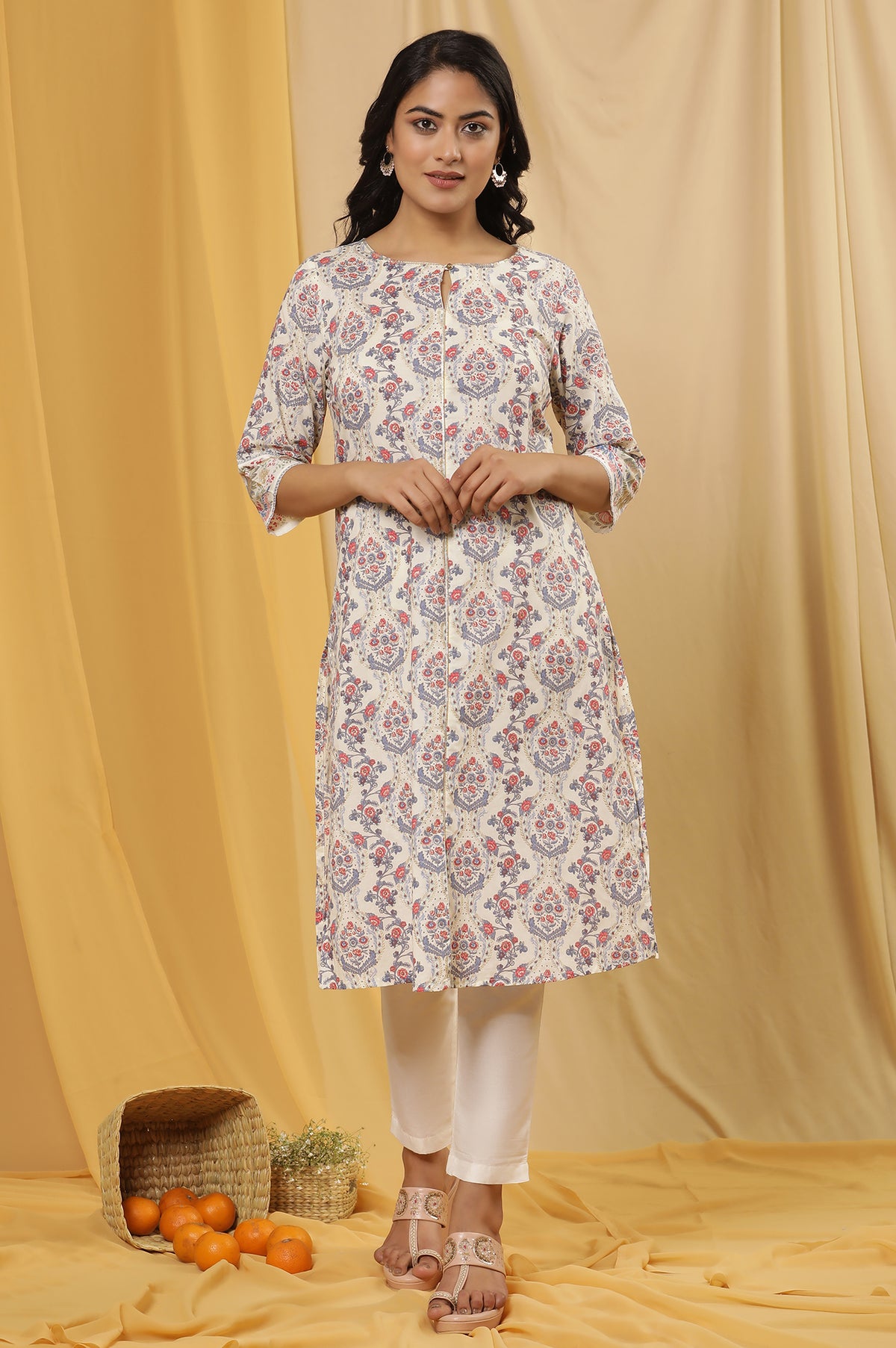 White Printed Straight Kurta And Pants Set - XS