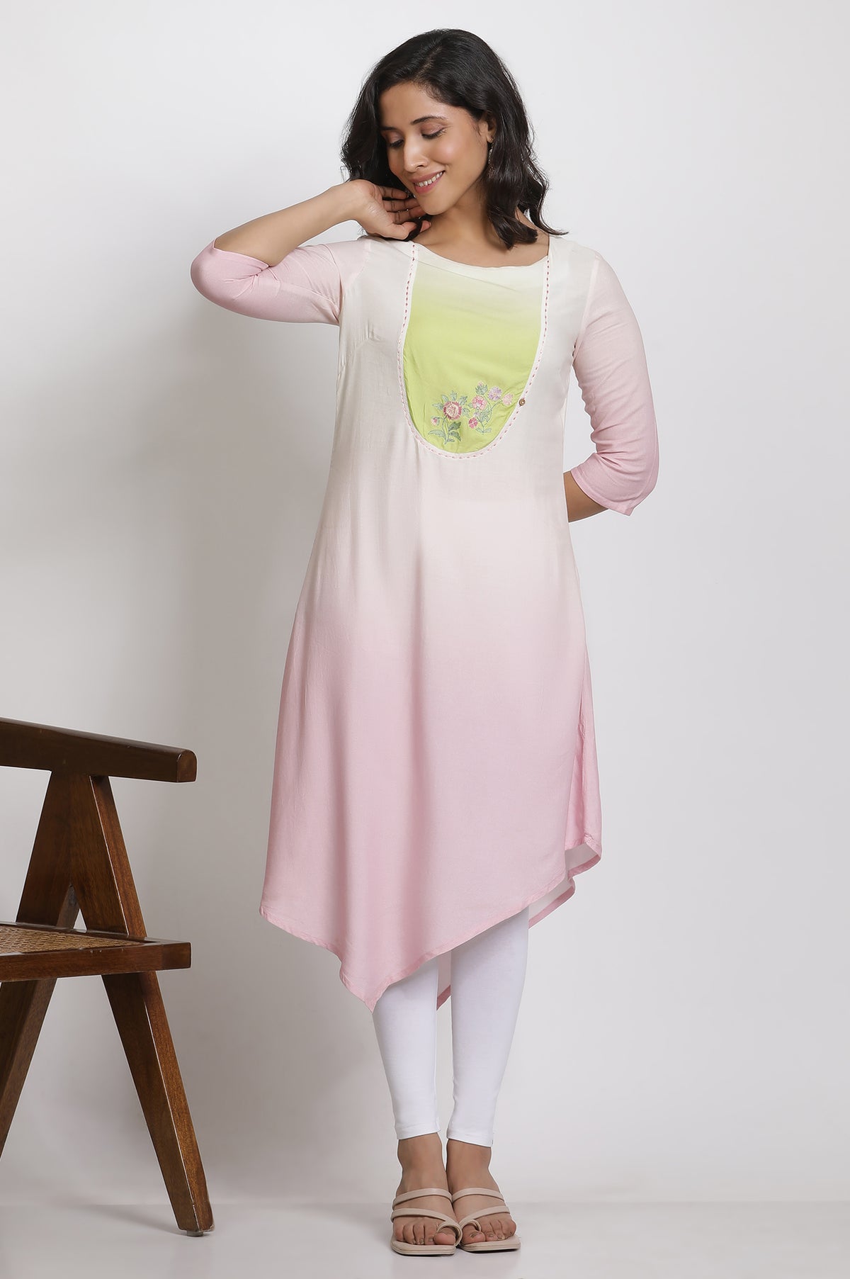 Pink Ombre Embroidered Kurta And Tights Set - 6