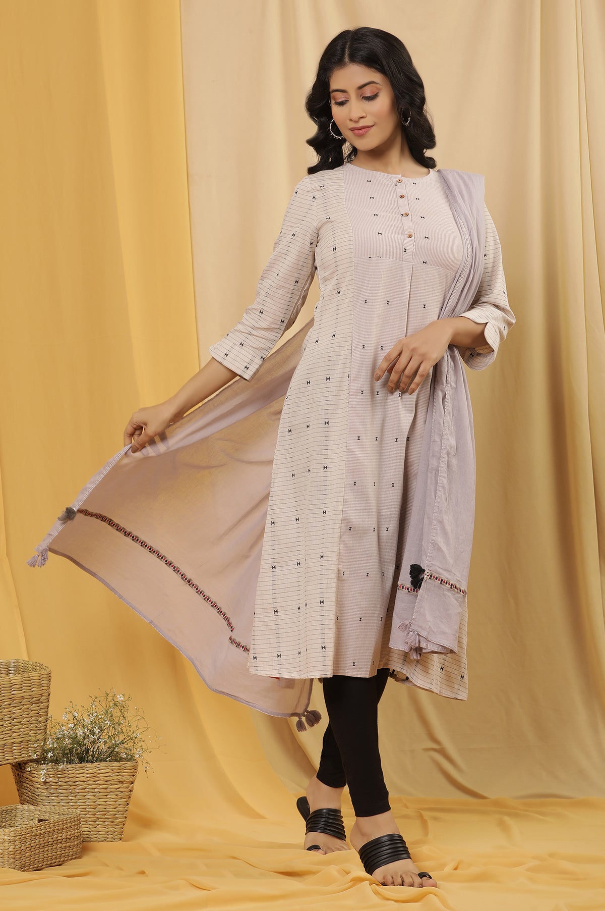 Ecru And Lilac Printed Kurta, Tights And Dupatta Set - XS