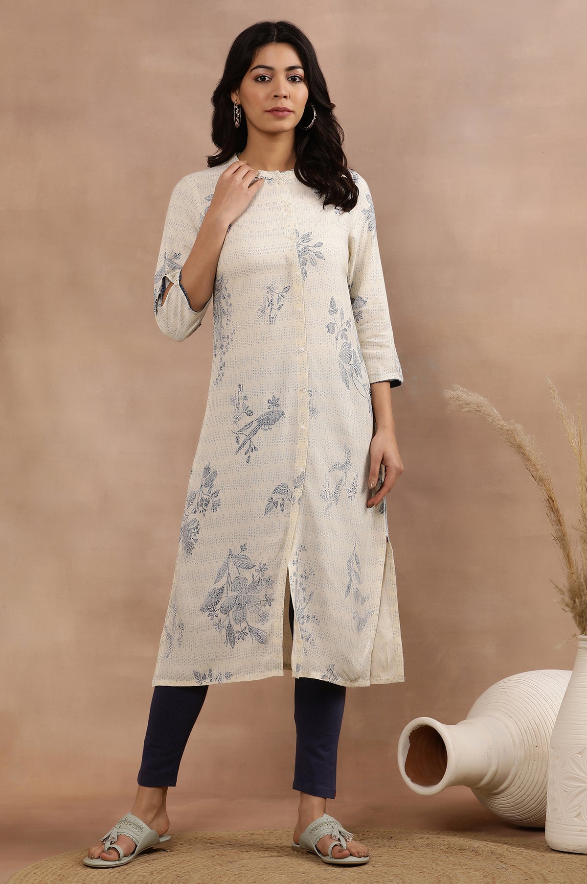White Floral Printed Kurta And Tights Set - XS