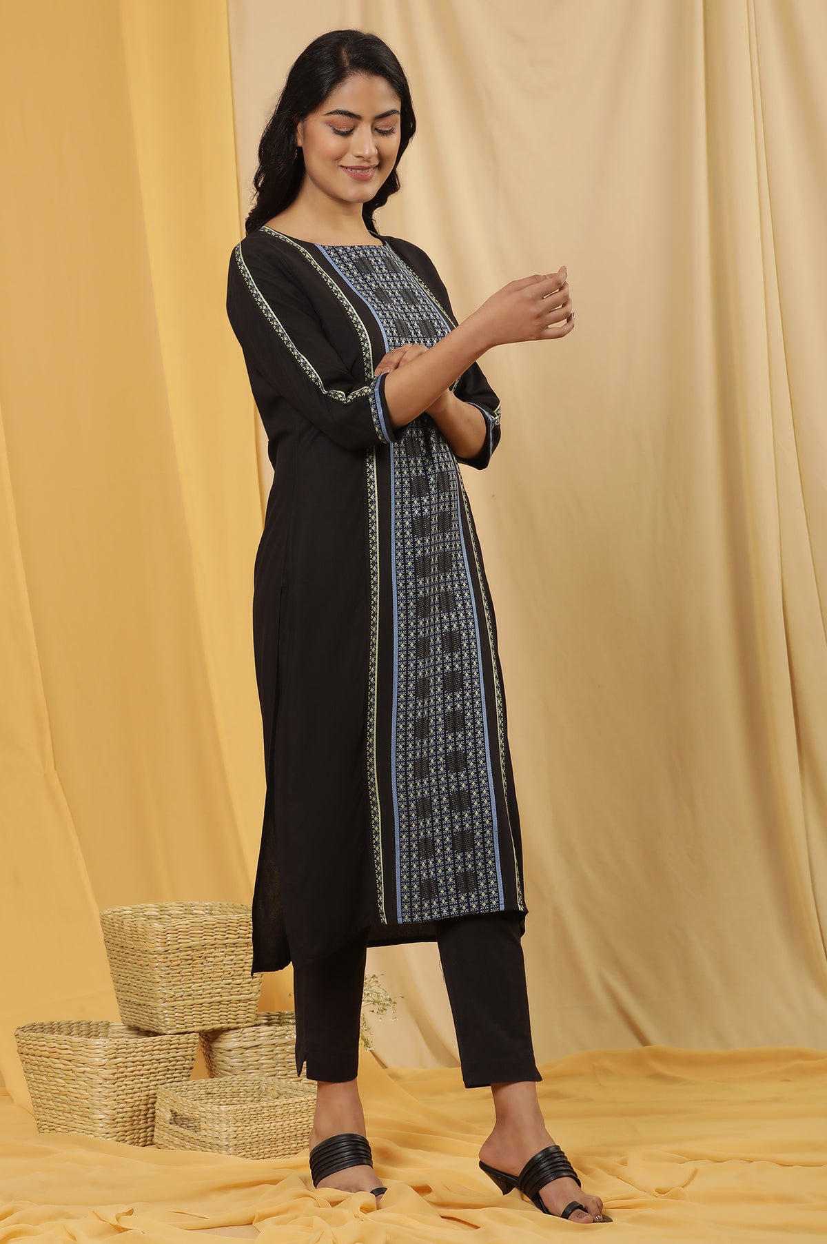 Black Thread Work Kurta And Trousers Set - XS