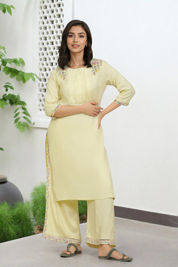 Yellow Solid Thread Embroidered Rayon Straight Kurta and Pants Co-Ord Set