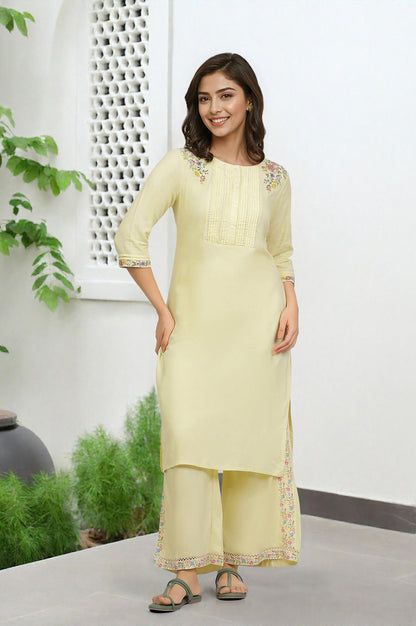 Yellow Solid Thread Embroidered Rayon Straight Kurta and Pants Co-Ord Set