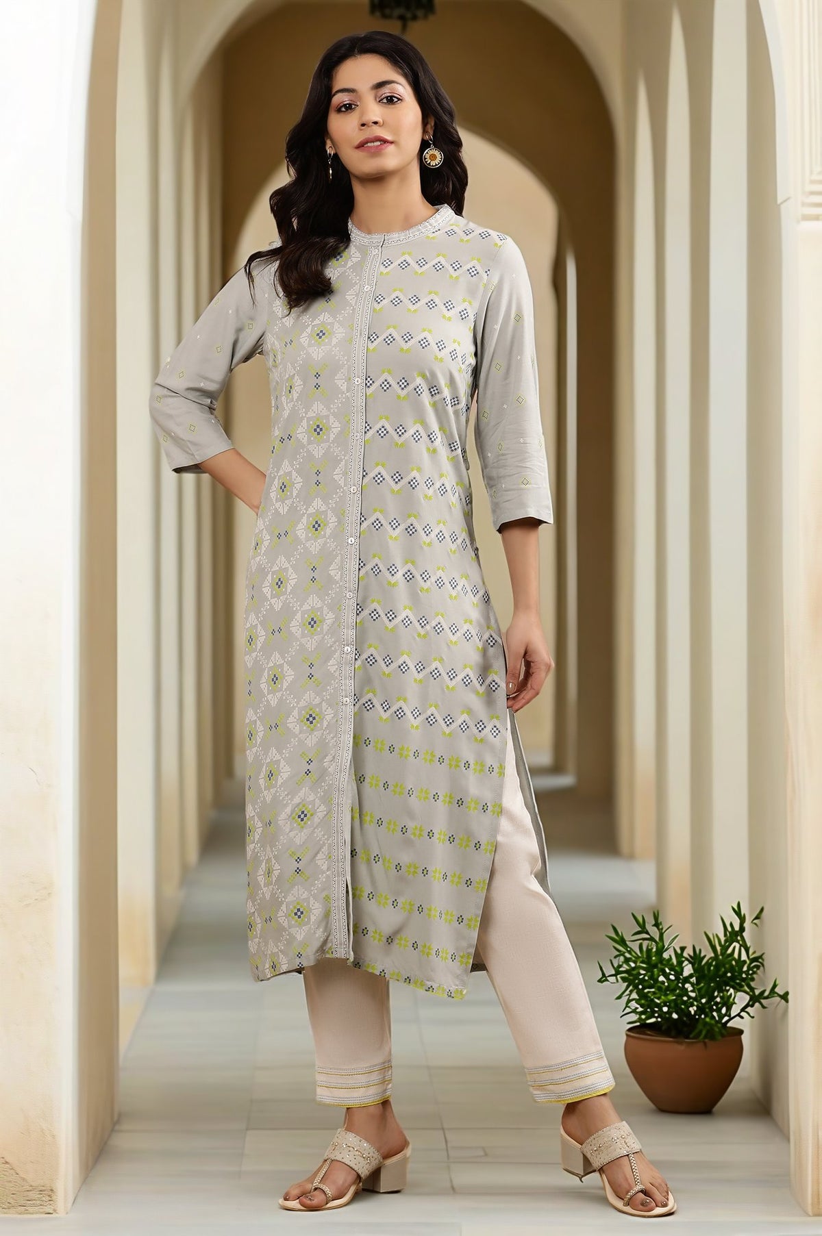 Grey Printed Mandarin Collar Kurta And Pants Set - XS