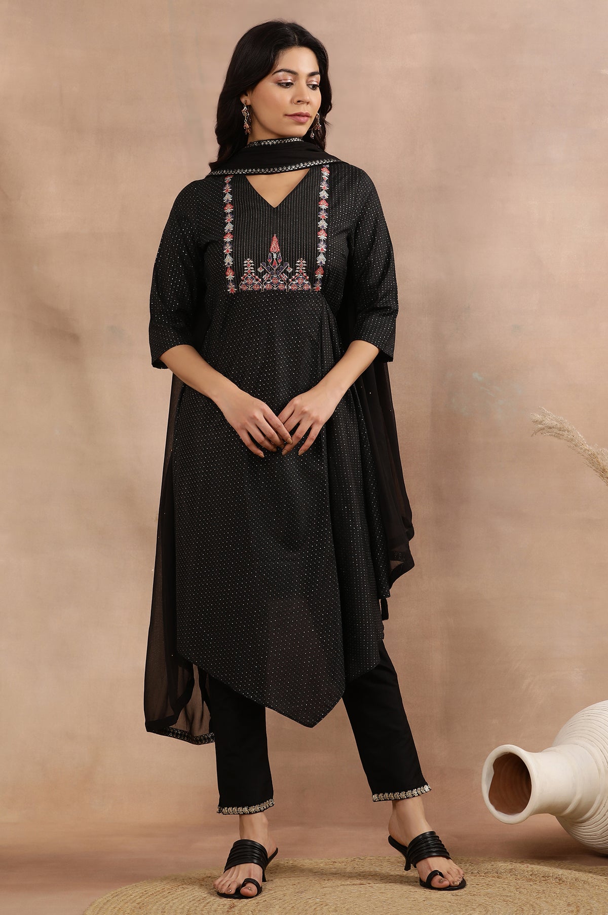 Black Embroidered Asymmetrical Kurta, Pants And Dupatta Set - XS