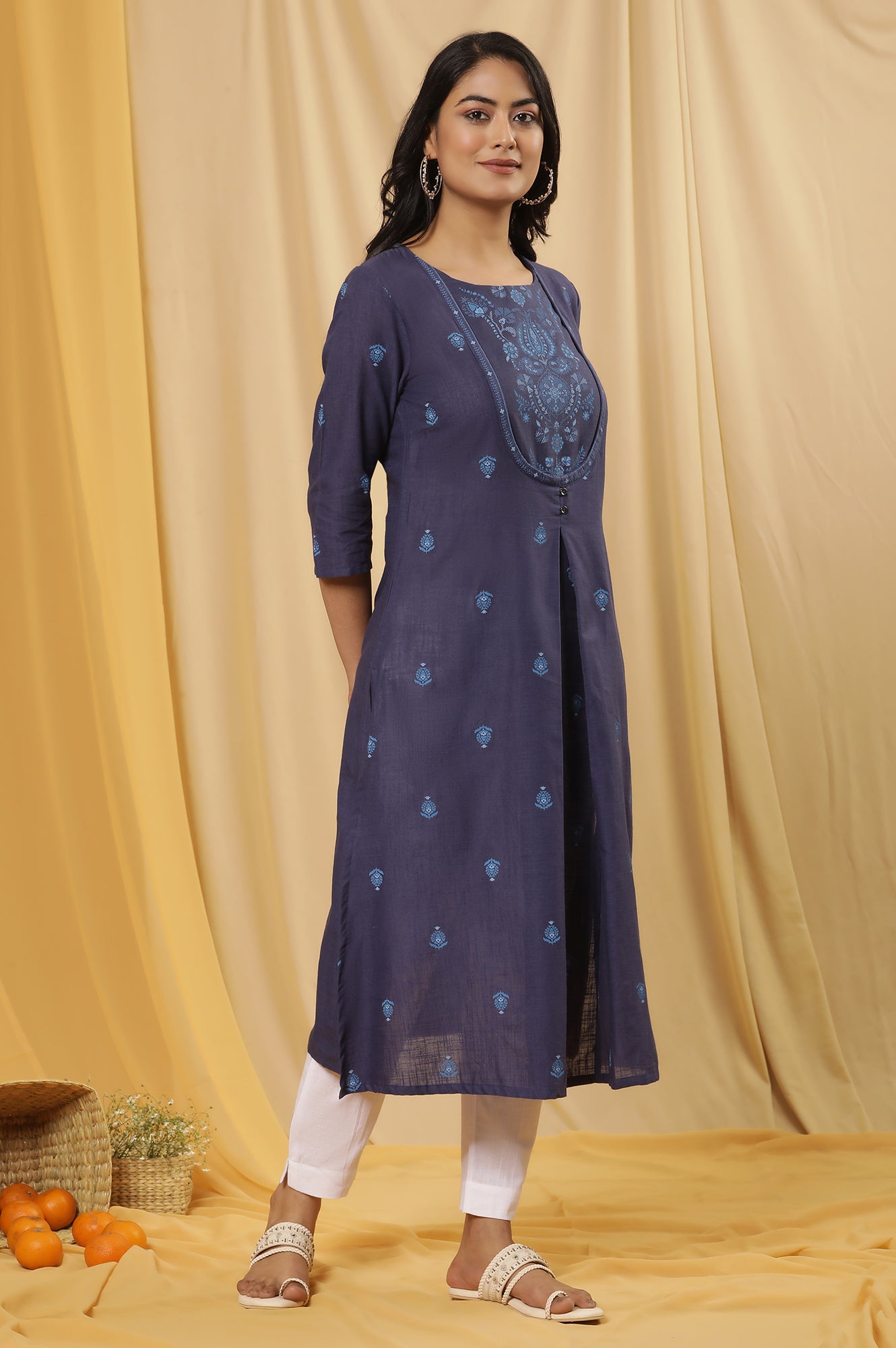 Blue Floral Printed Kurta And Pants Set