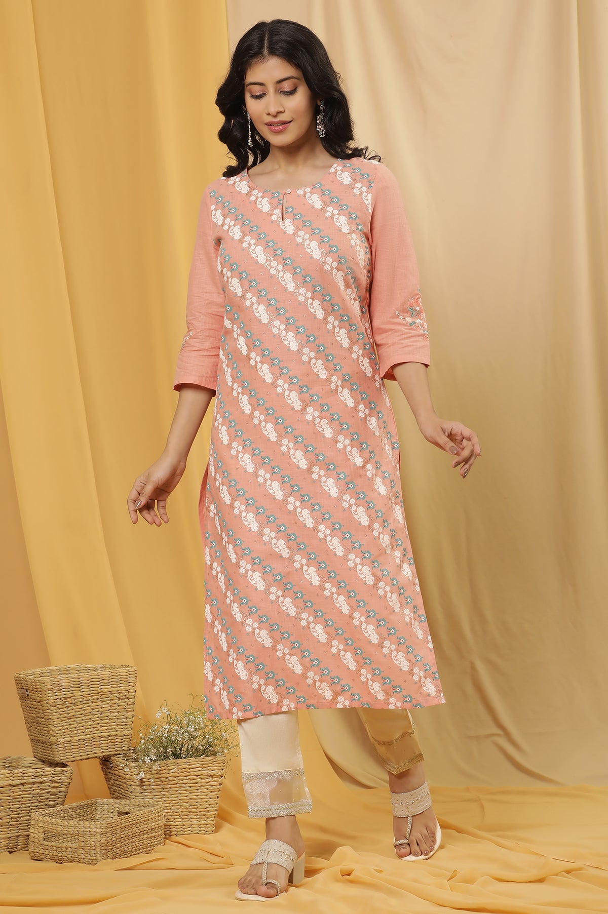 Peach Printed Straight Kurta And Embellished Slim Pants - XS