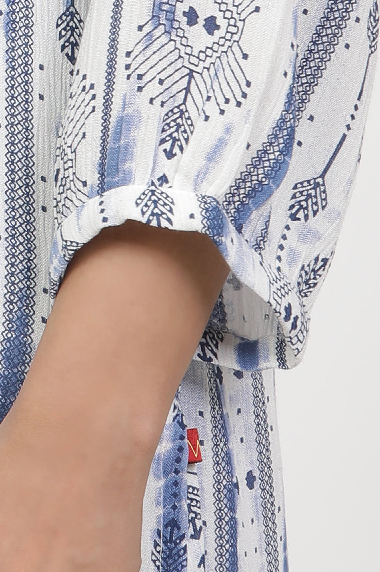 White And Blue Printed Kurta And Pants Set