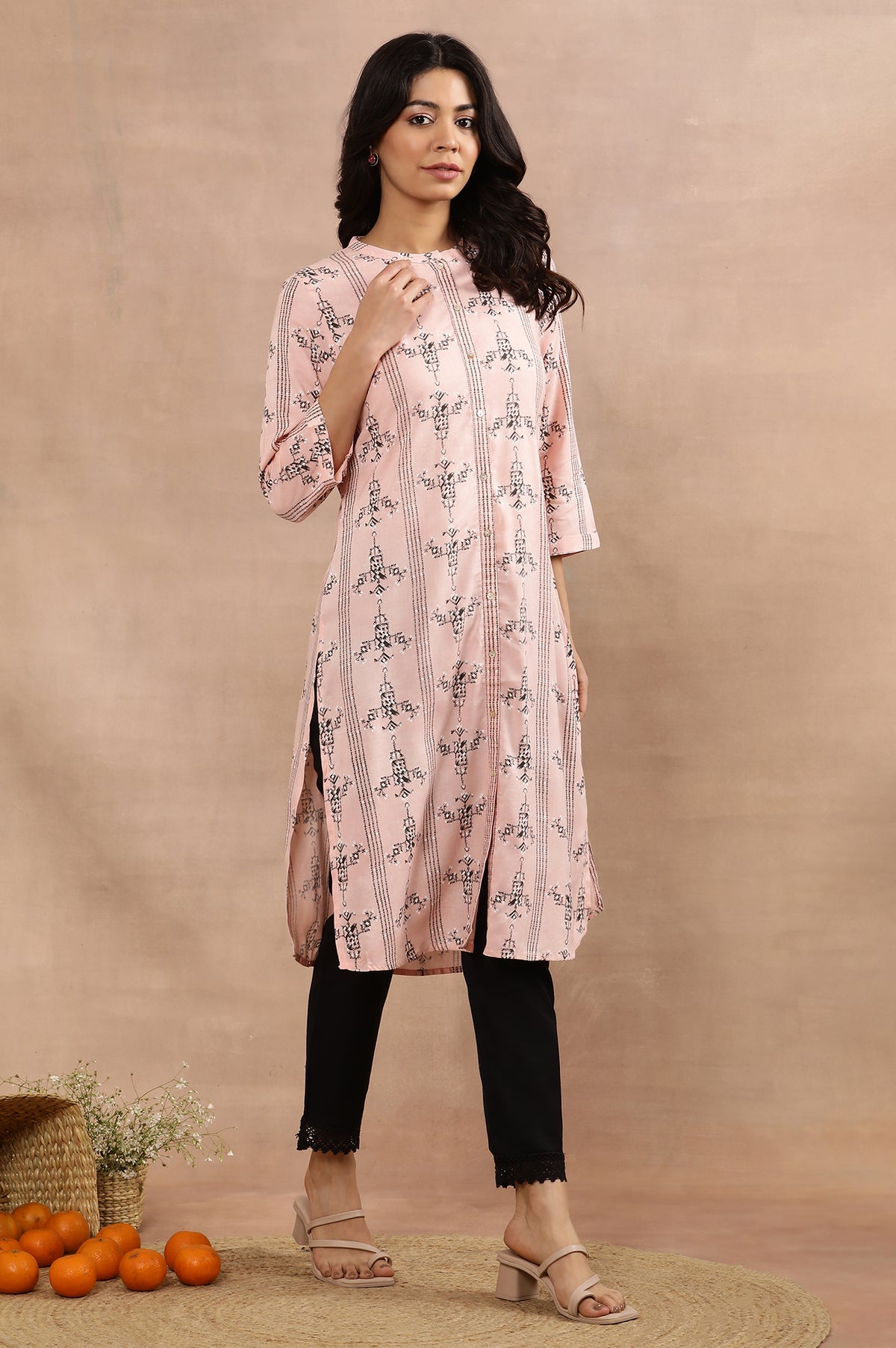 Pink Printed Kurta And Pants Set - XS