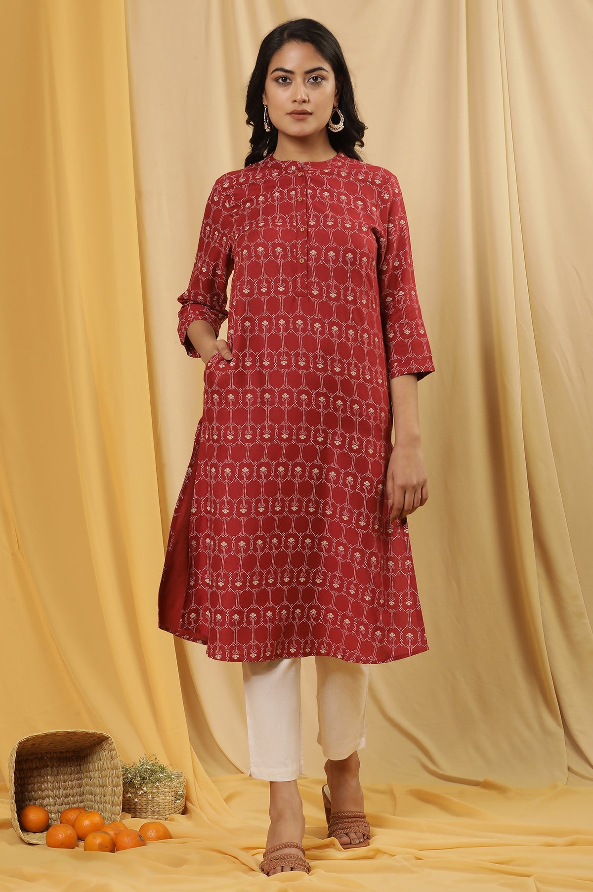 Maroon Printed Mandarin Collar Kurta And Pants Set - XS