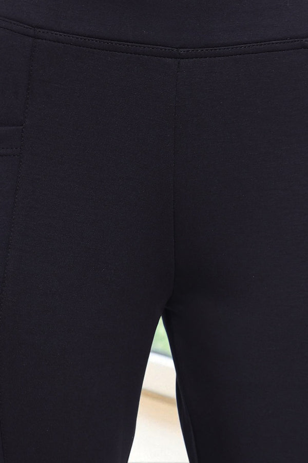 Black Solid Mid Rise Tights in Calf Length