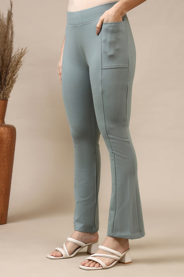 Elleven Women's Green Solid Flared High Waisted Yoga Tights With Side Pockets