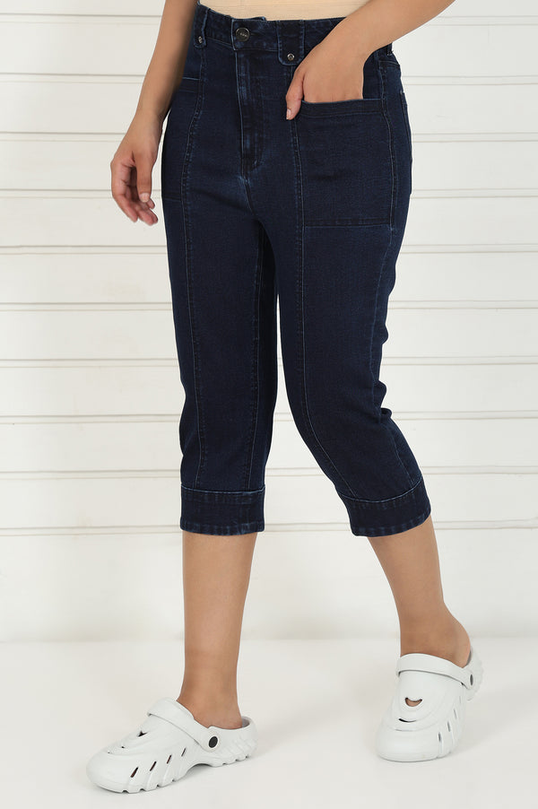 Elleven Women's Blue Denim Lycra Mid Rise Calf Length Capri with YKK Zipper
