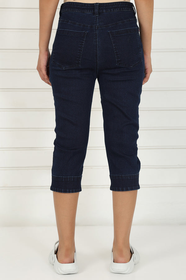Elleven Women's Blue Denim Lycra Mid Rise Calf Length Capri with YKK Zipper