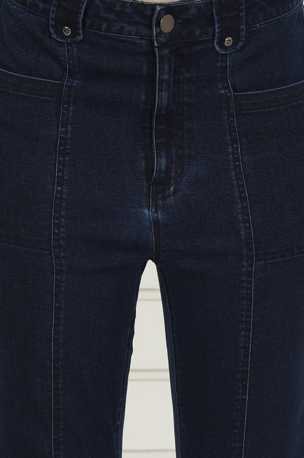 Elleven Women's Blue Denim Lycra Mid Rise Calf Length Capri with YKK Zipper