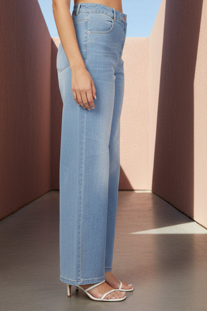 Blue Solid Cotton Blend Straight Fit Ankle Length High Rise Jeans