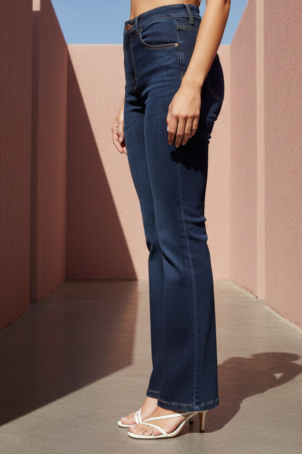 Blue Solid Cotton Blend Straight Fit Ankle Length High Rise Jeans